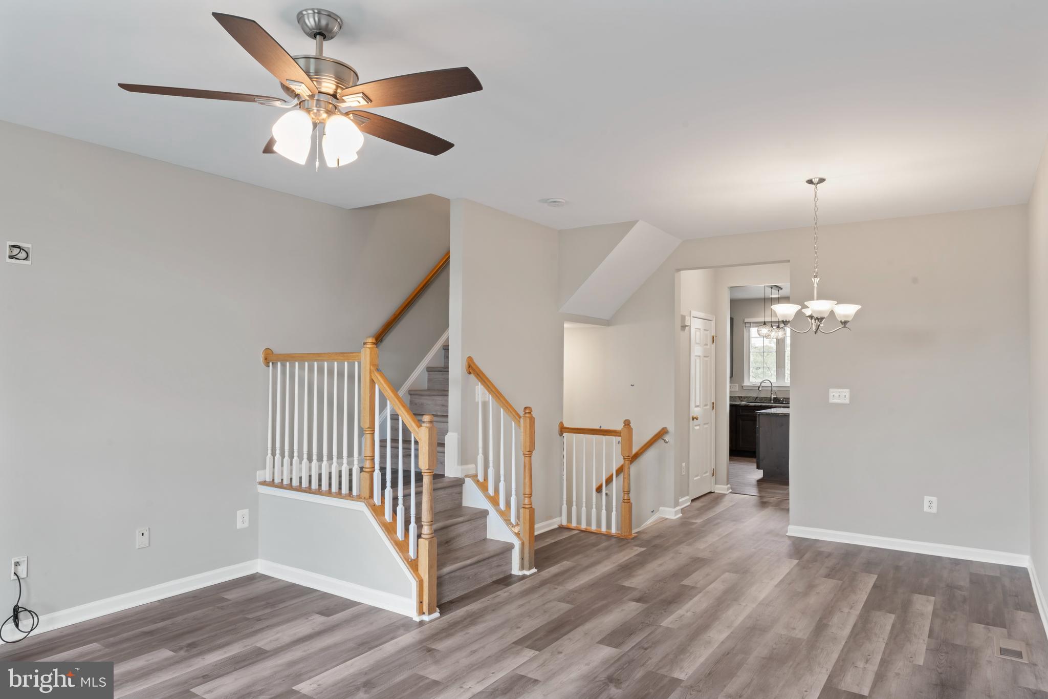 SOUTH RIDING - Residential Lease