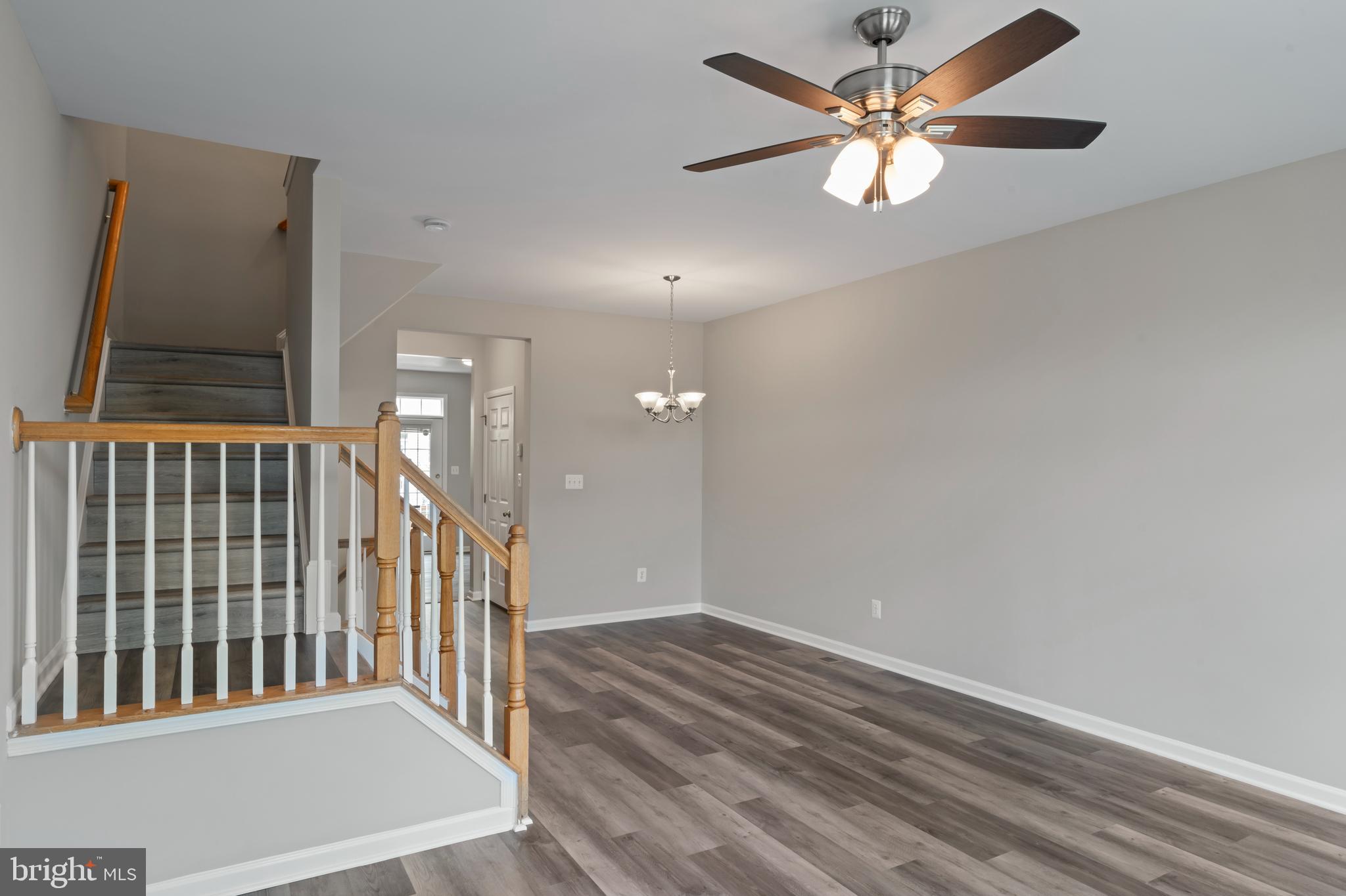 SOUTH RIDING - Residential Lease