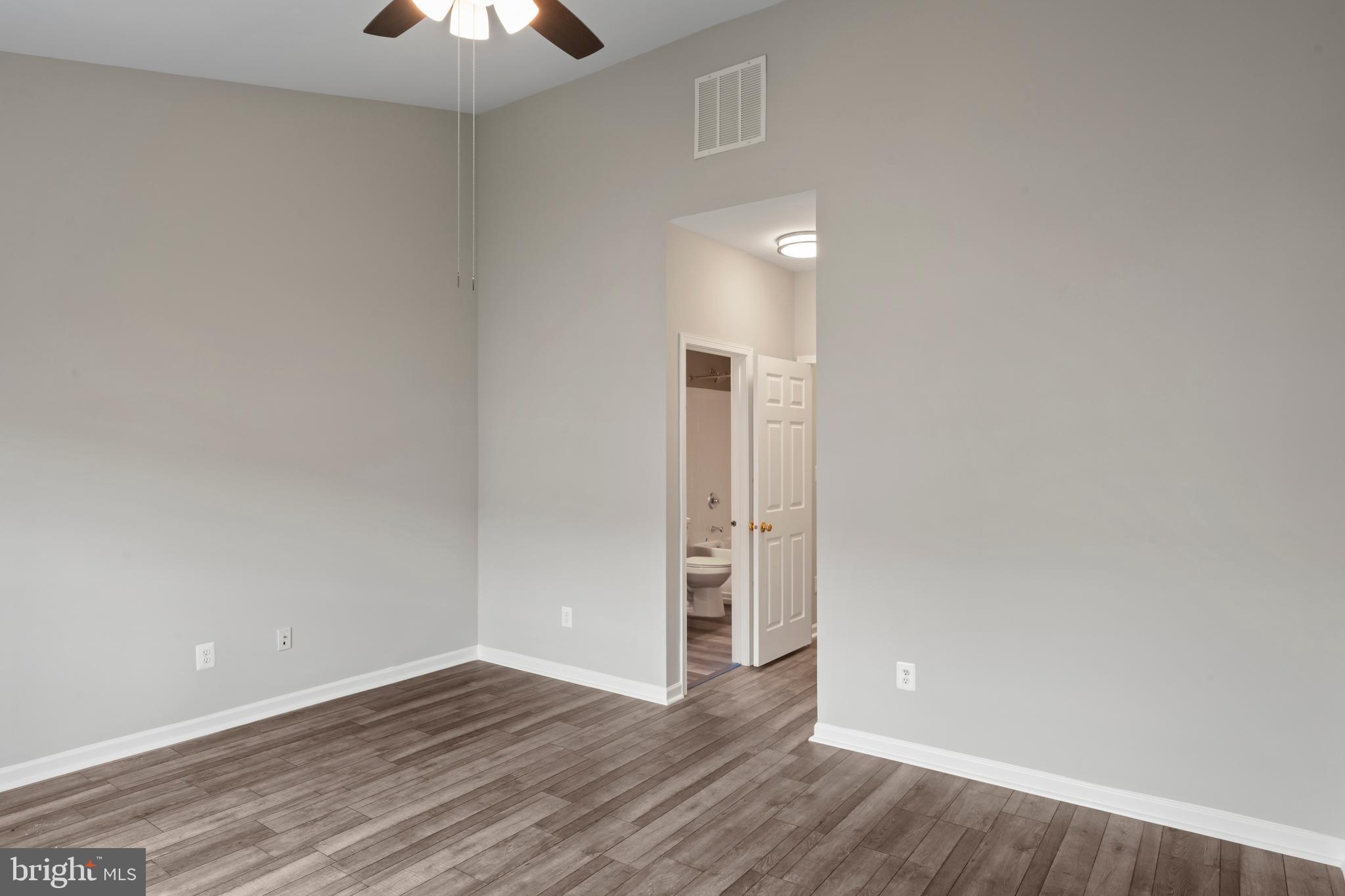 SOUTH RIDING - Residential Lease