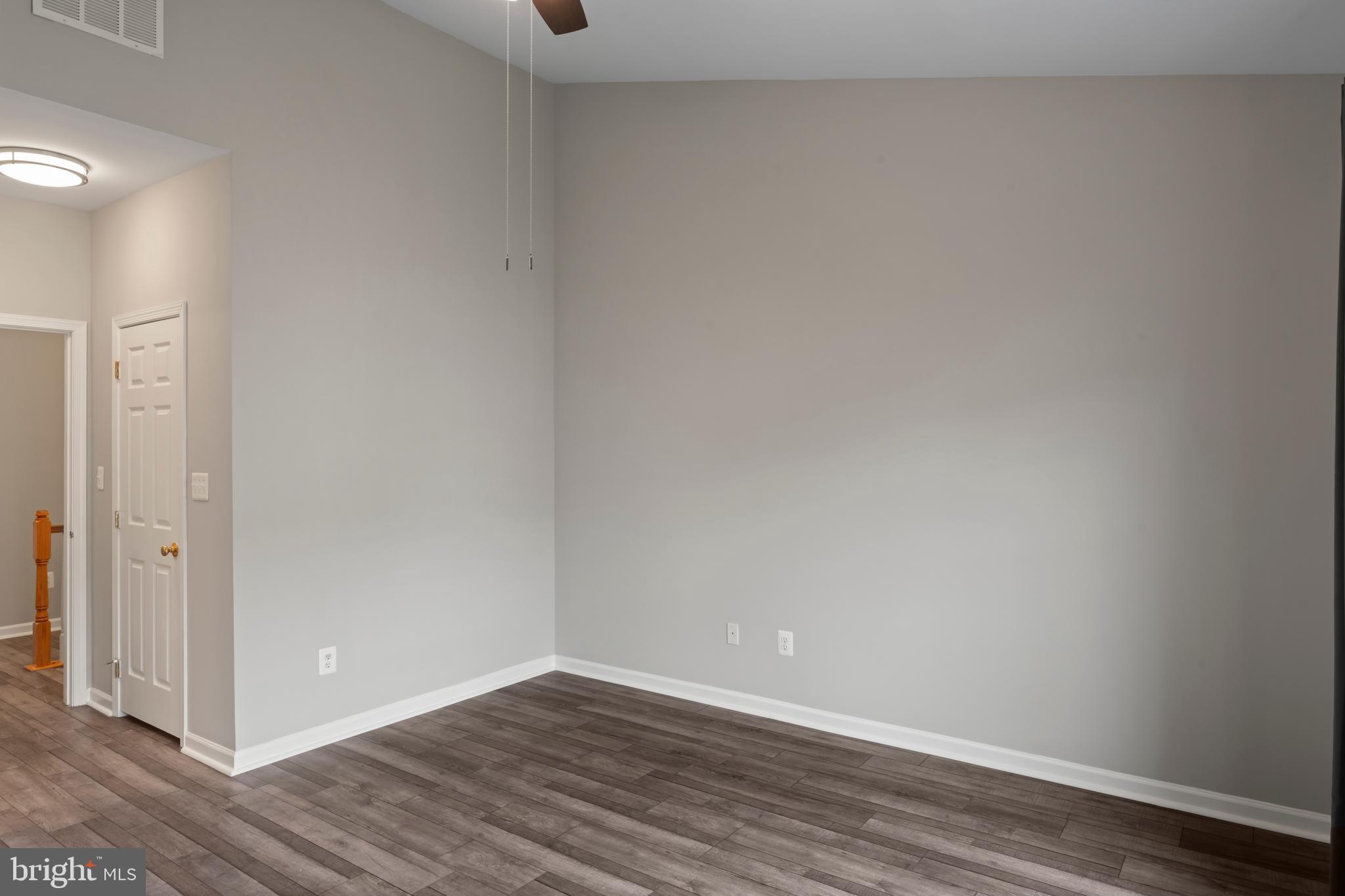 SOUTH RIDING - Residential Lease