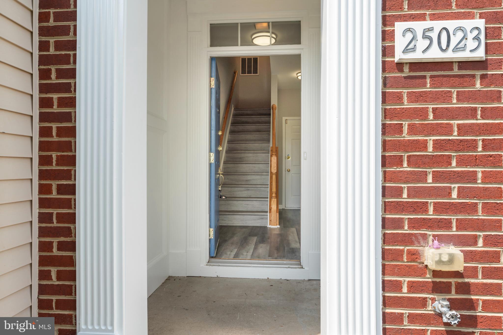 SOUTH RIDING - Residential Lease