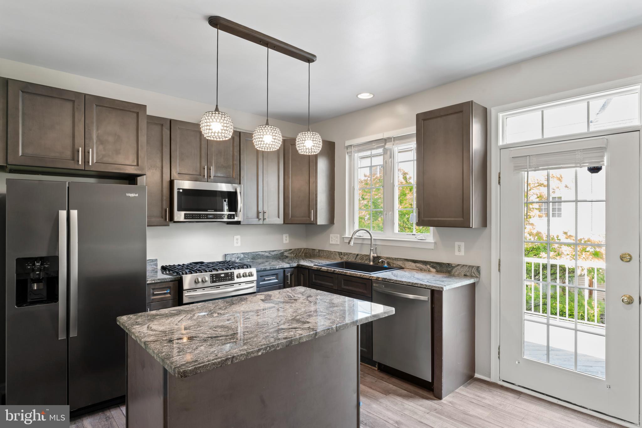 SOUTH RIDING - Residential Lease