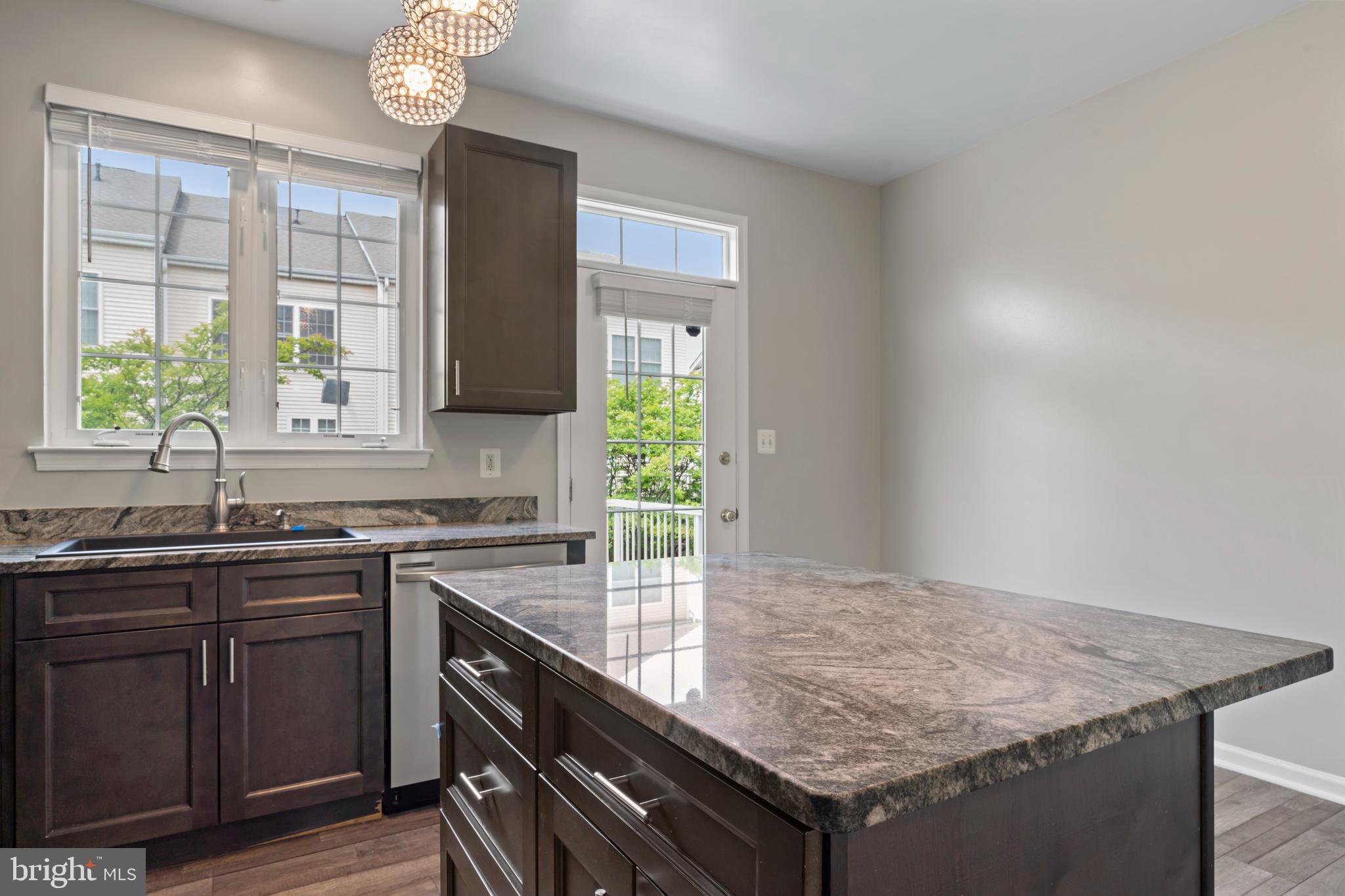 SOUTH RIDING - Residential Lease