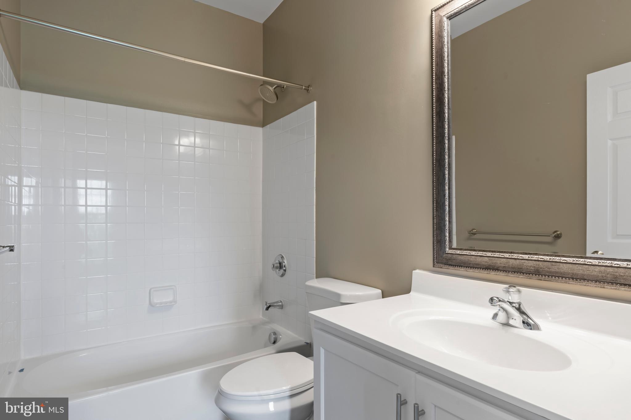 SOUTH RIDING - Residential Lease