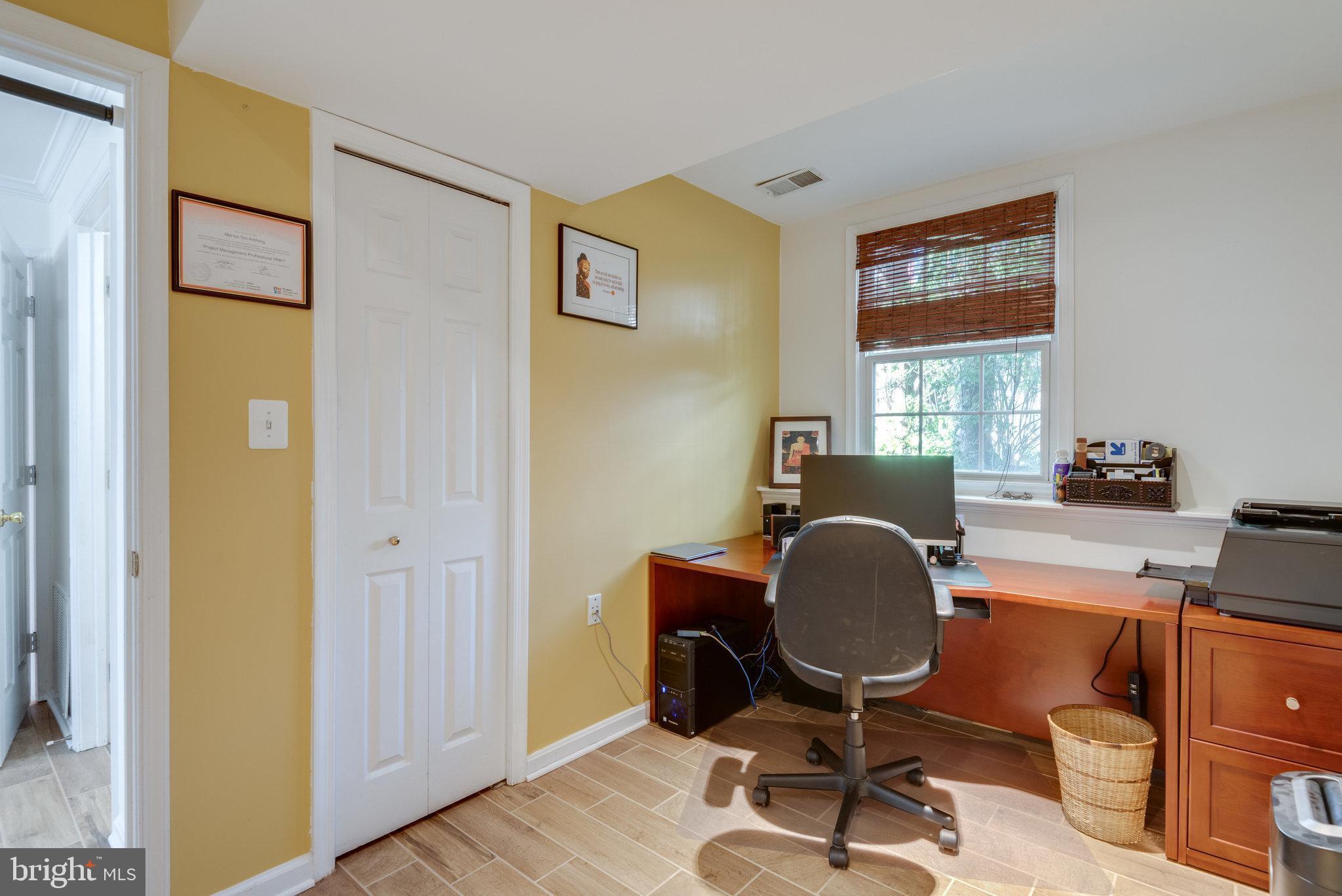 HUNTERS CREEK - Residential