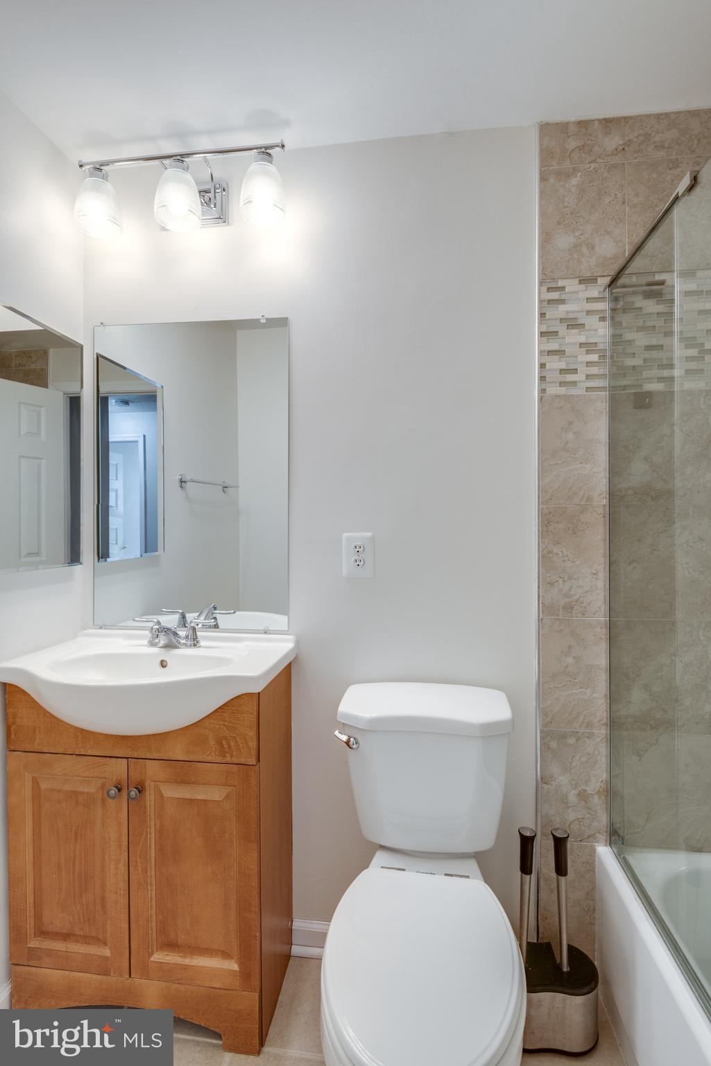 HUNTERS CREEK - Residential