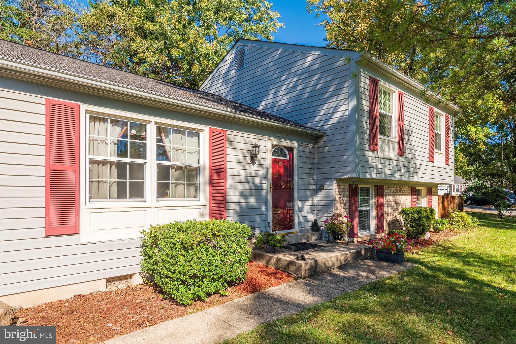 HUNTERS CREEK - Residential