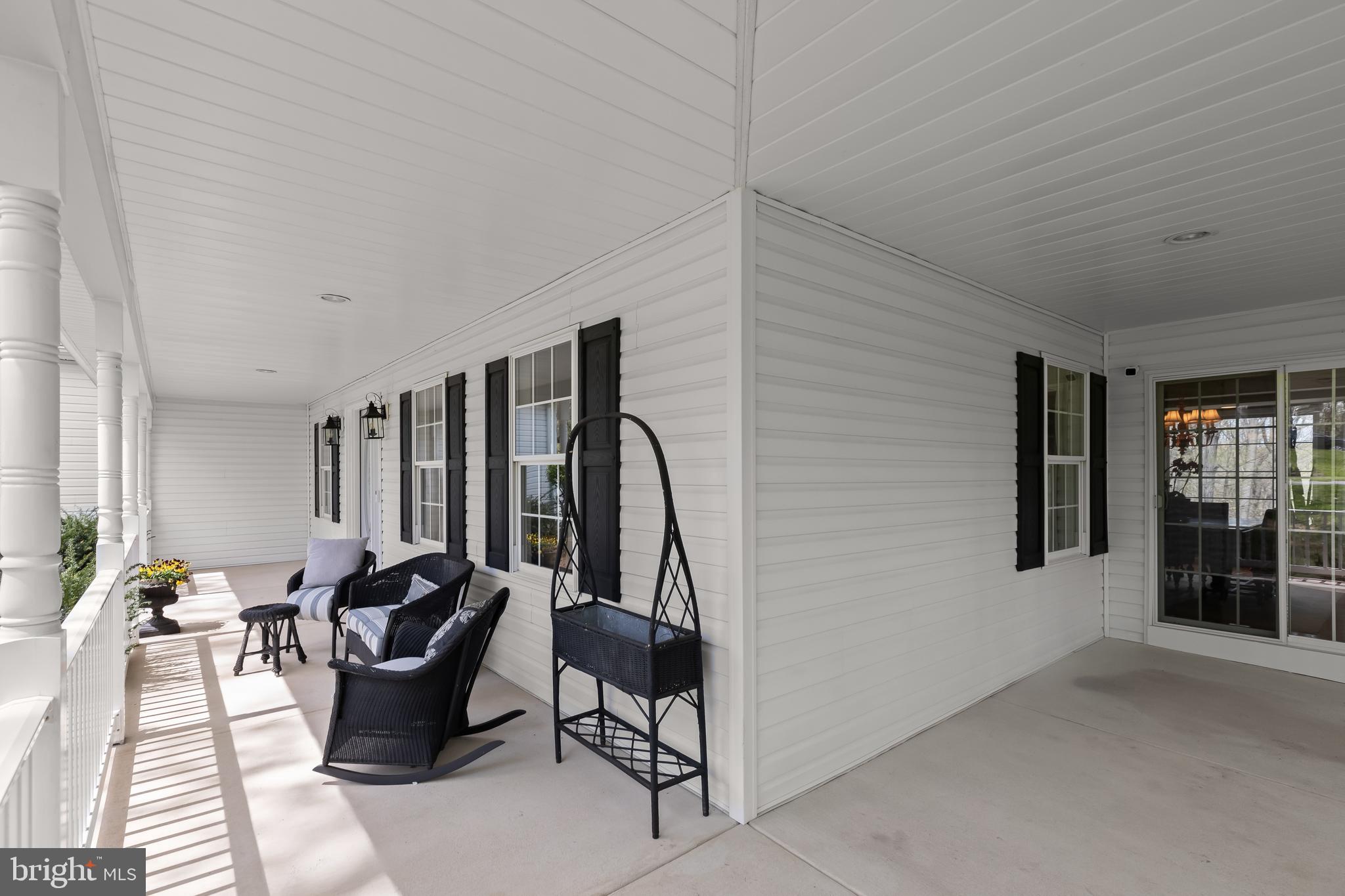 8 SHADY RIDGE COURT