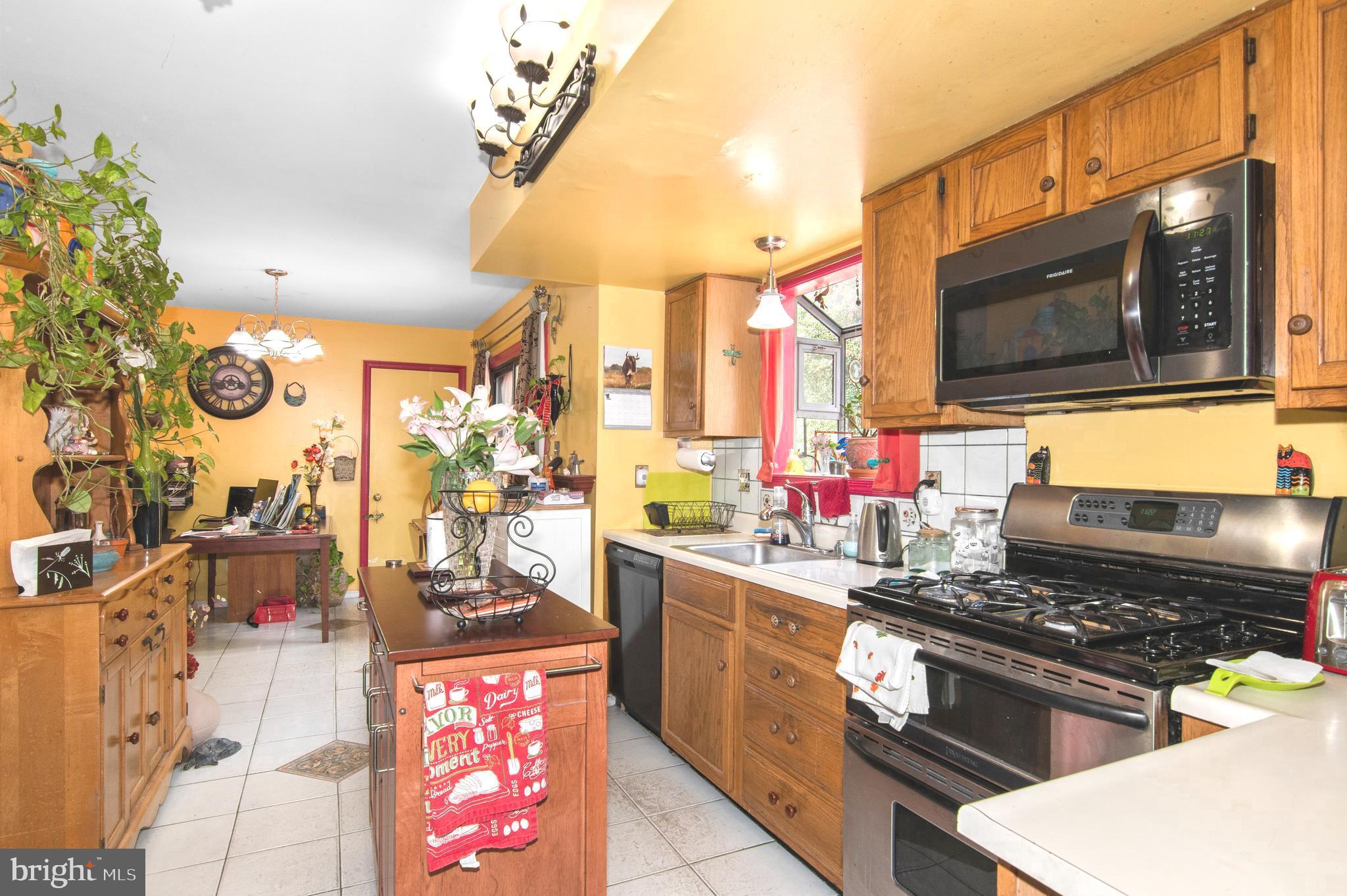 SIGNAL HILL - Residential