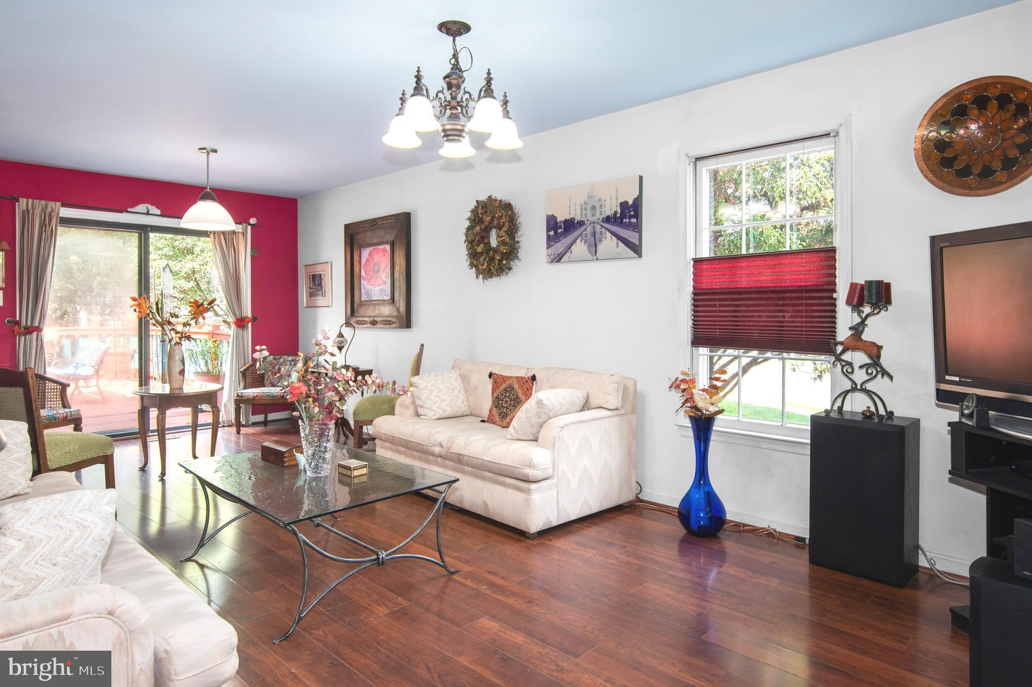 SIGNAL HILL - Residential