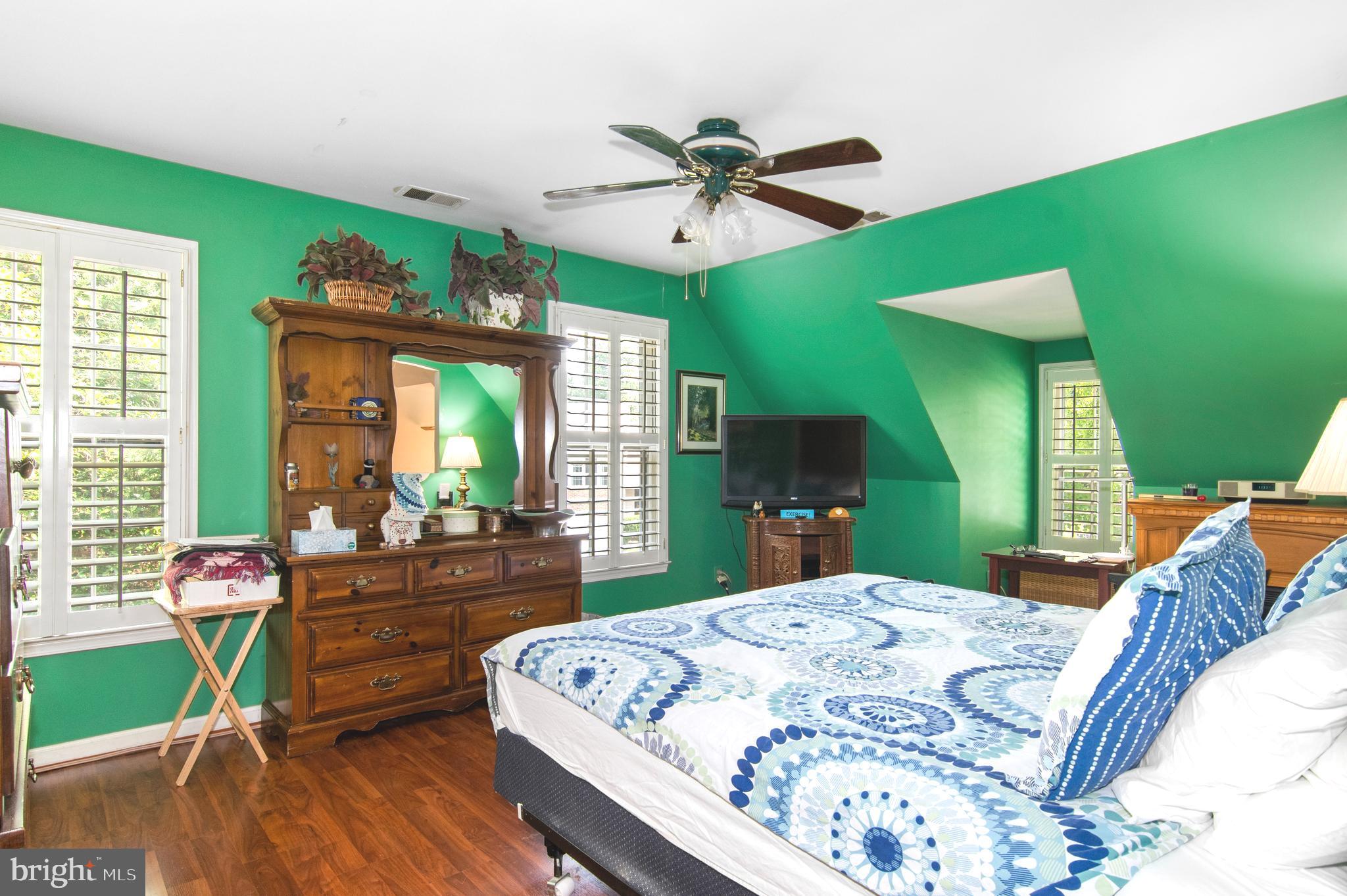 SIGNAL HILL - Residential