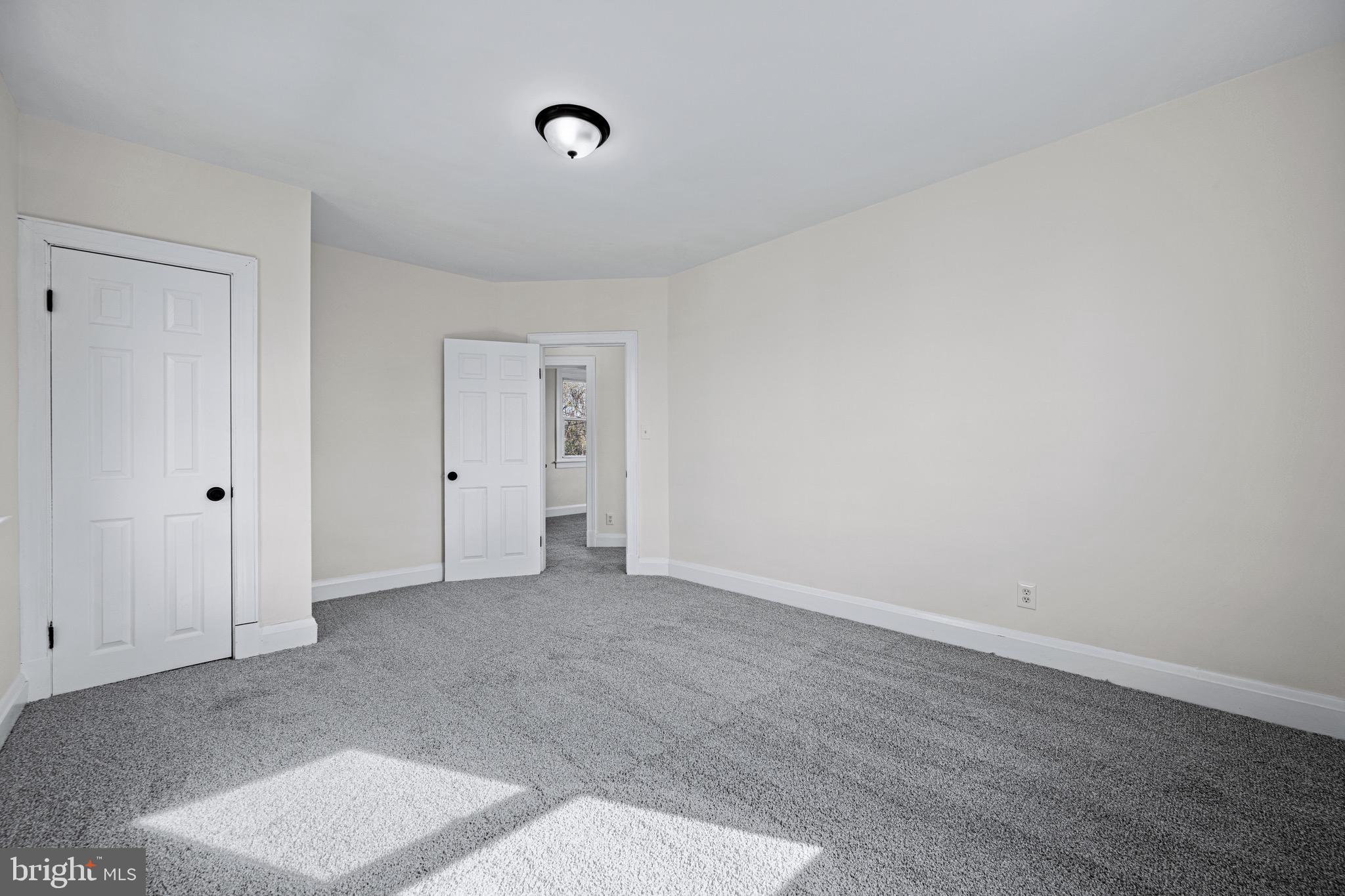 HAMILTON - Residential