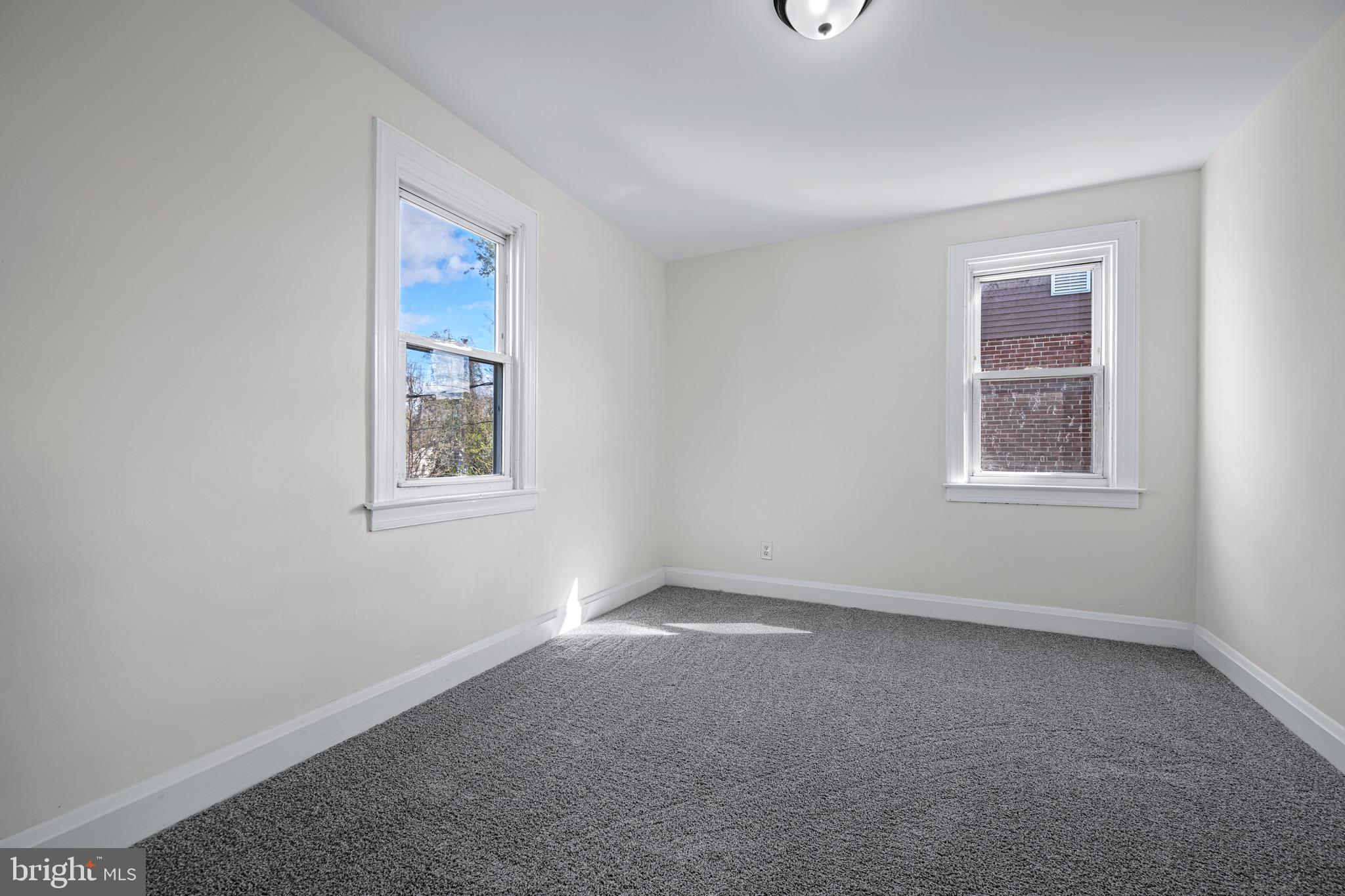 HAMILTON - Residential