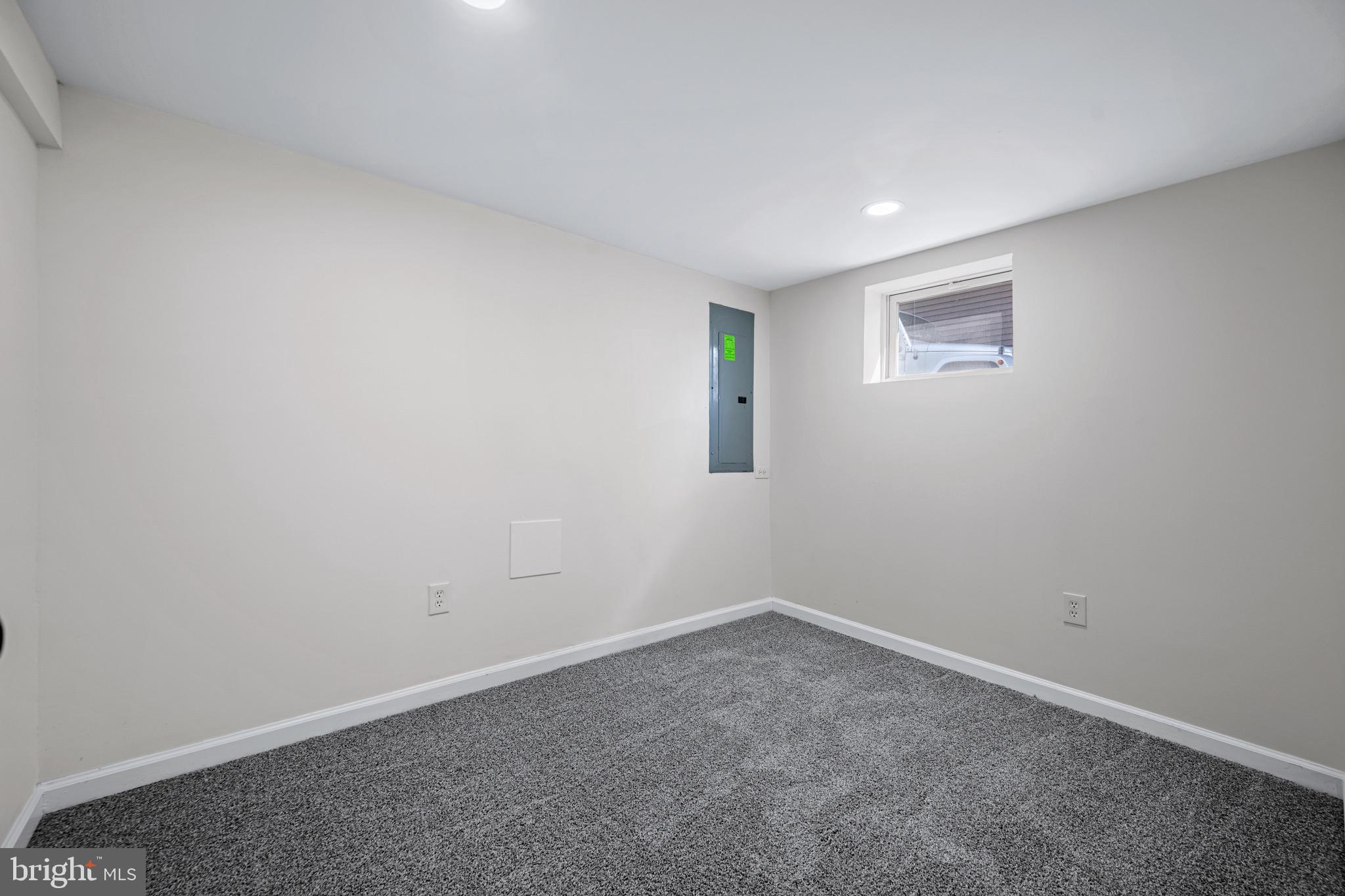 HAMILTON - Residential