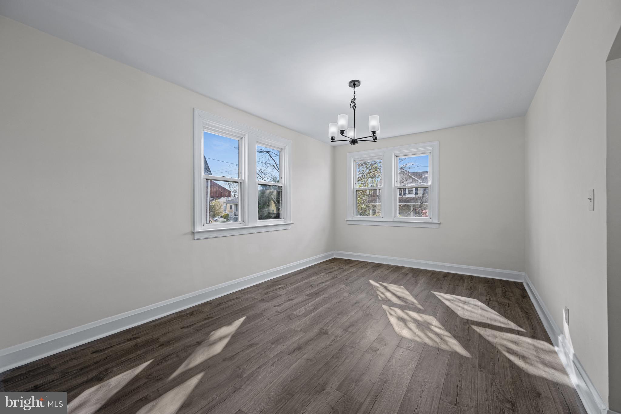 HAMILTON - Residential