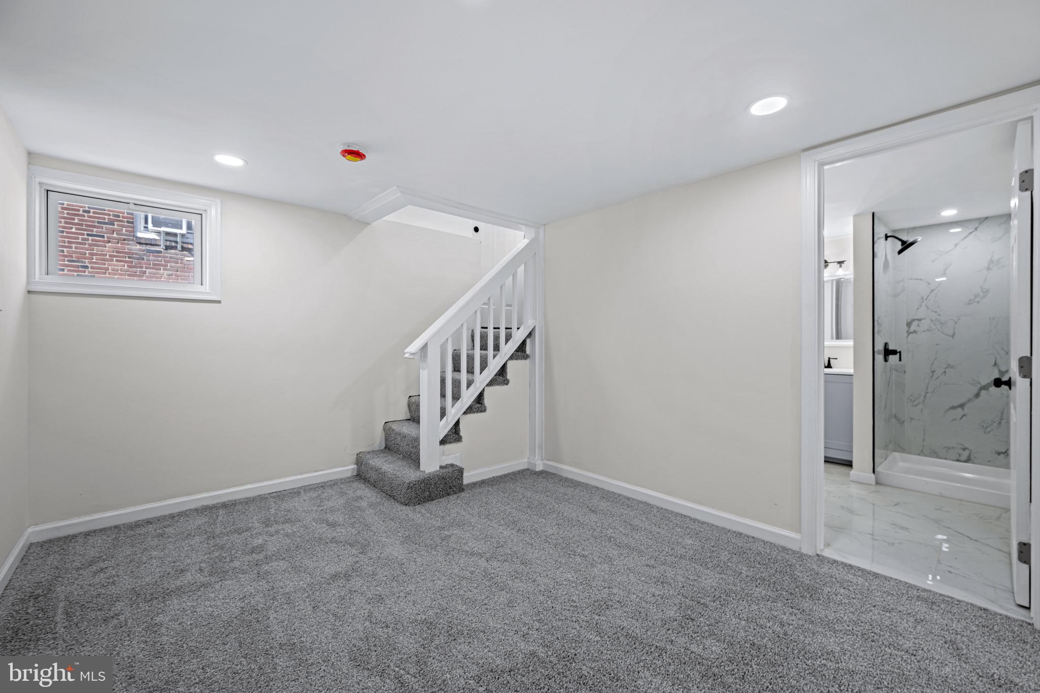 HAMILTON - Residential