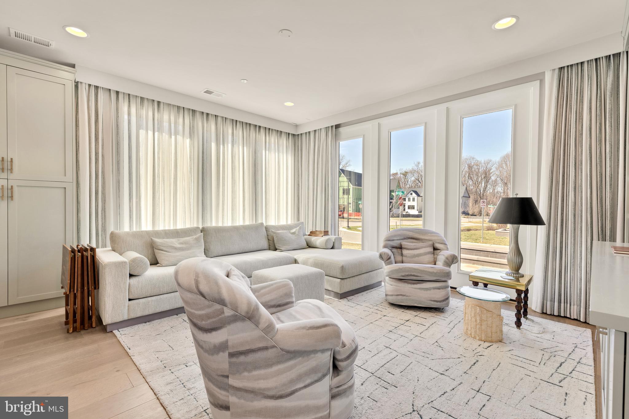 AMALYN - Residential