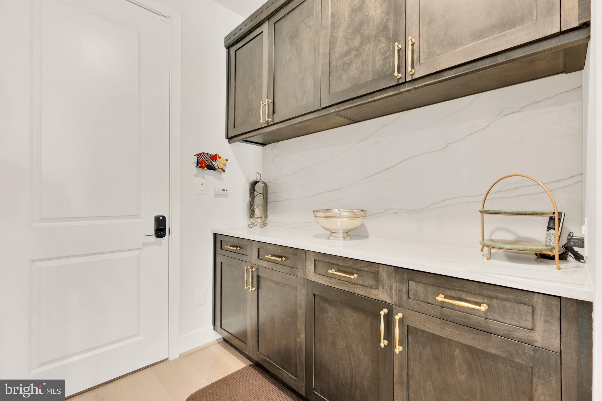 AMALYN - Residential