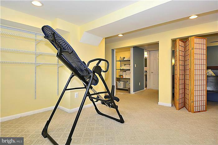 POTOMAC VALLEY - Residential