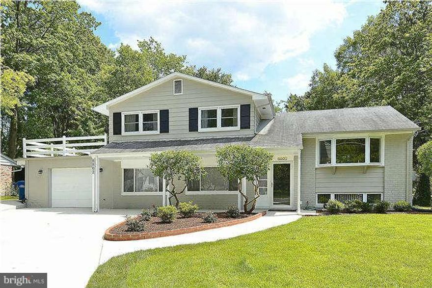 Turn-key just steps from the Potomac River and Fort Hunt park.  Completely remodeled since 2004, this home contains quality luxury finishes: Soapstone counters, high-end stainless appliances, beautiful wood cabinetry and stunning natural stone bathrooms.  Open floor plan is ideal for entertaining large groups.  Large private level yard, huge. Minutes to Parkway, Old Town and Metro.