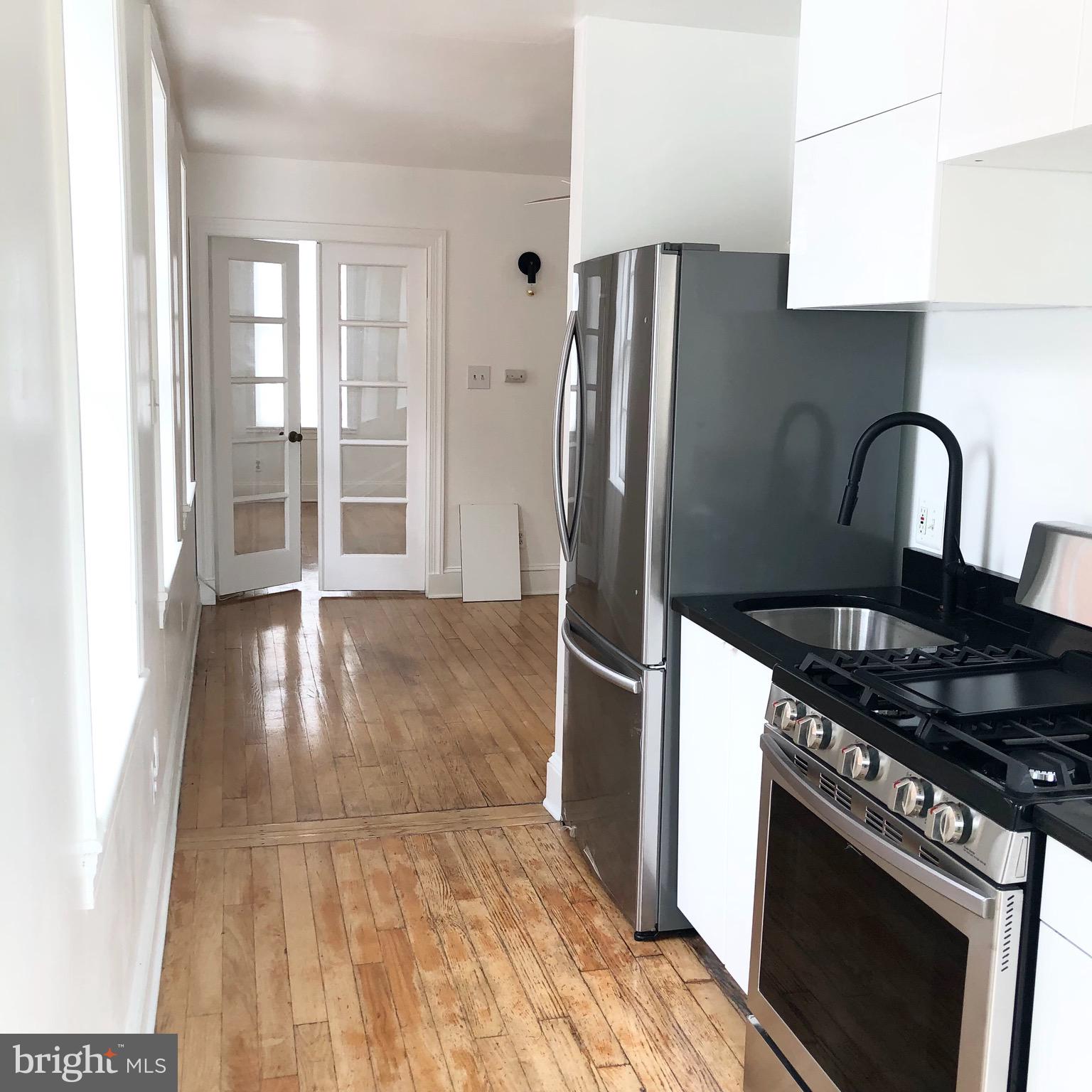 HOLLINS MARKET - Residential Lease