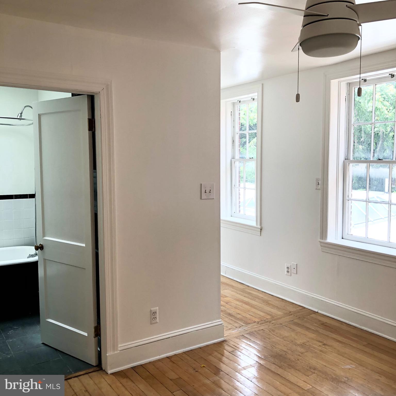 HOLLINS MARKET - Residential Lease