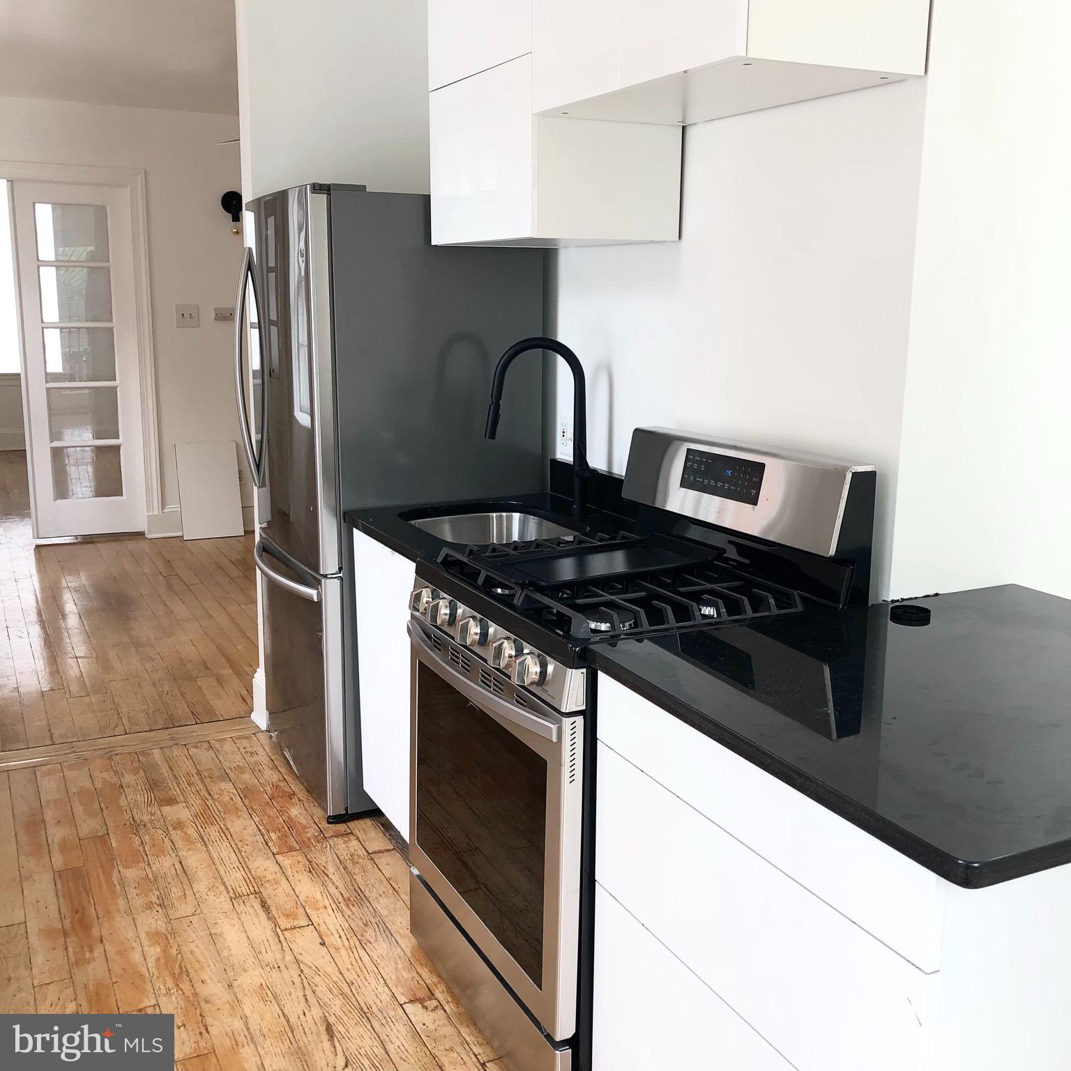 HOLLINS MARKET - Residential Lease