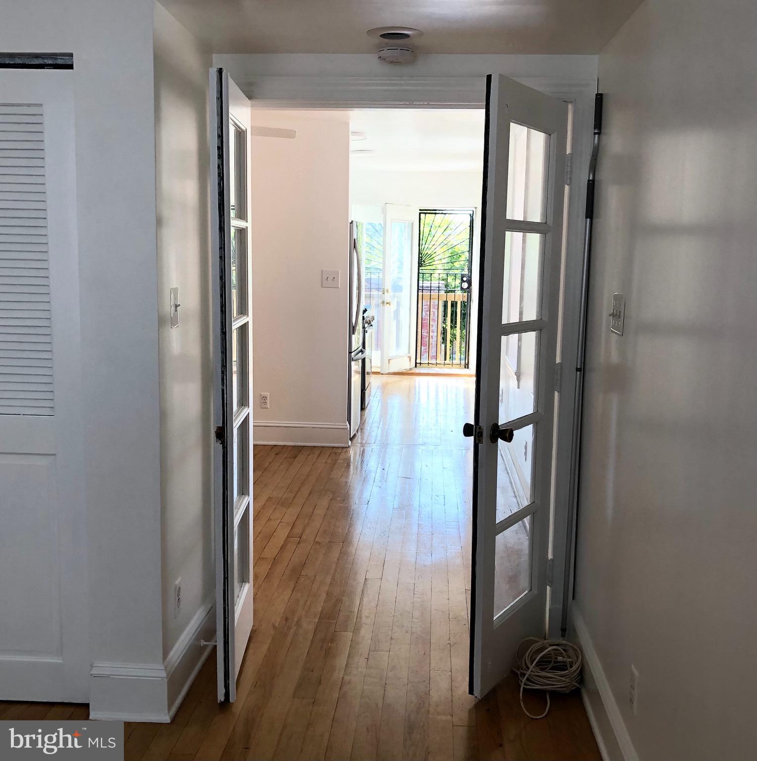 HOLLINS MARKET - Residential Lease