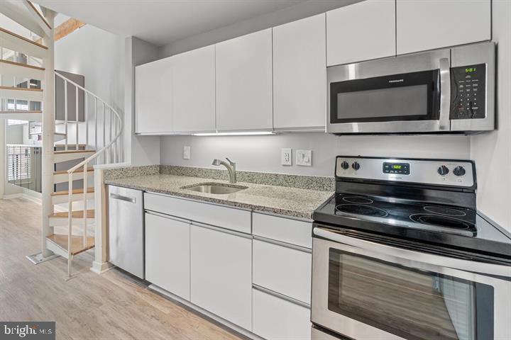 THE SHIPYARD - Residential Lease