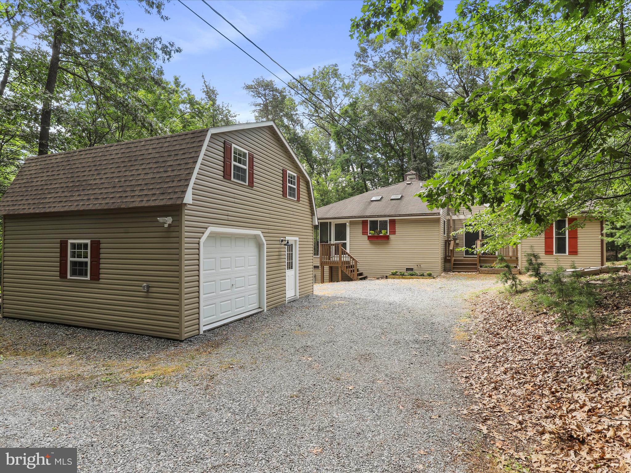 THE WOODS - Residential