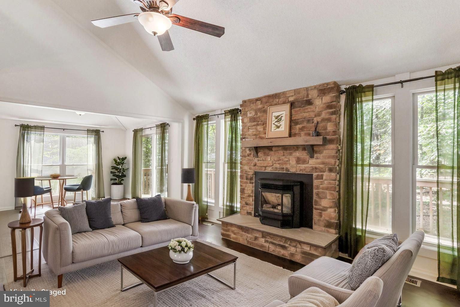 THE WOODS - Residential