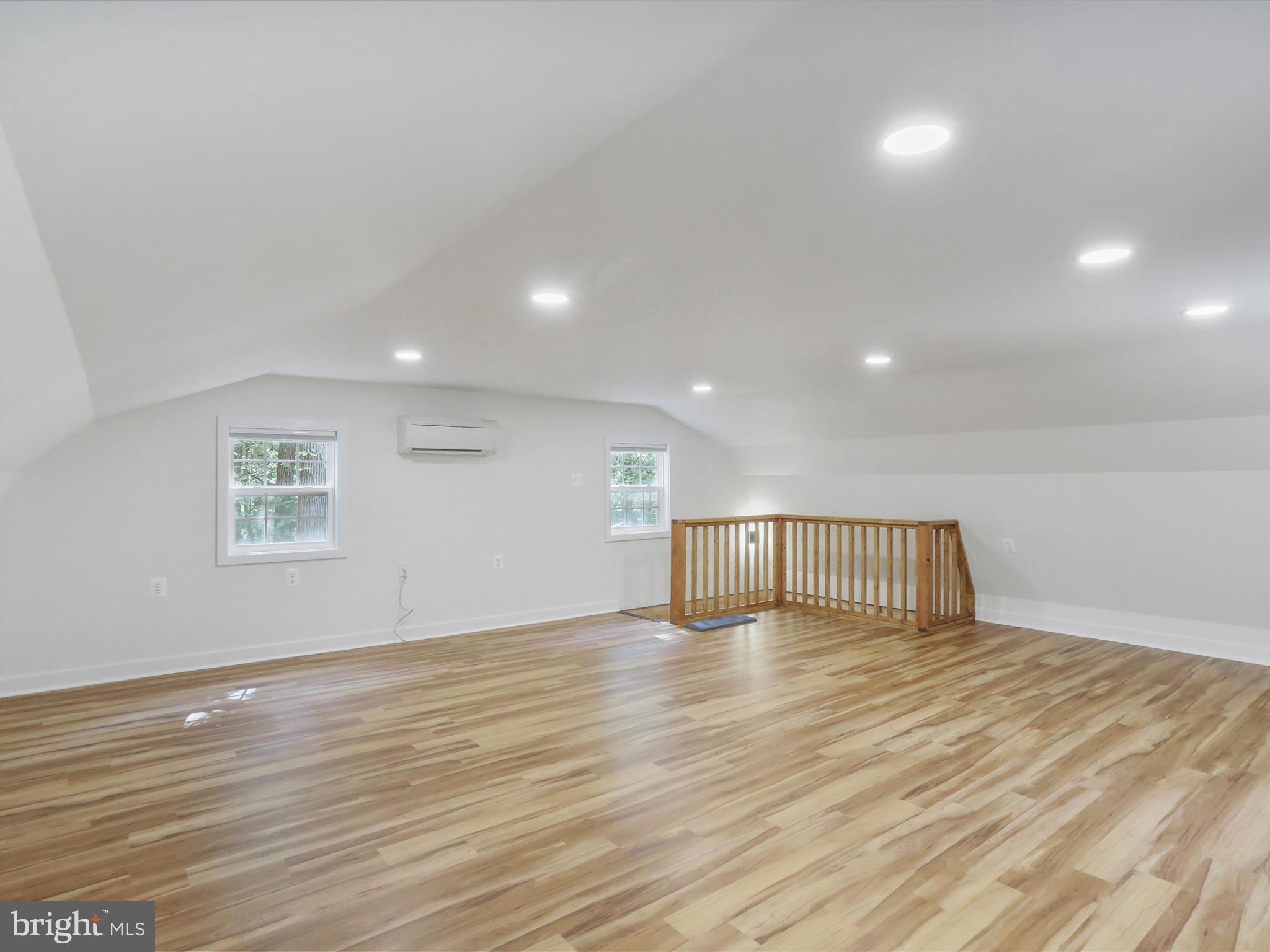 THE WOODS - Residential