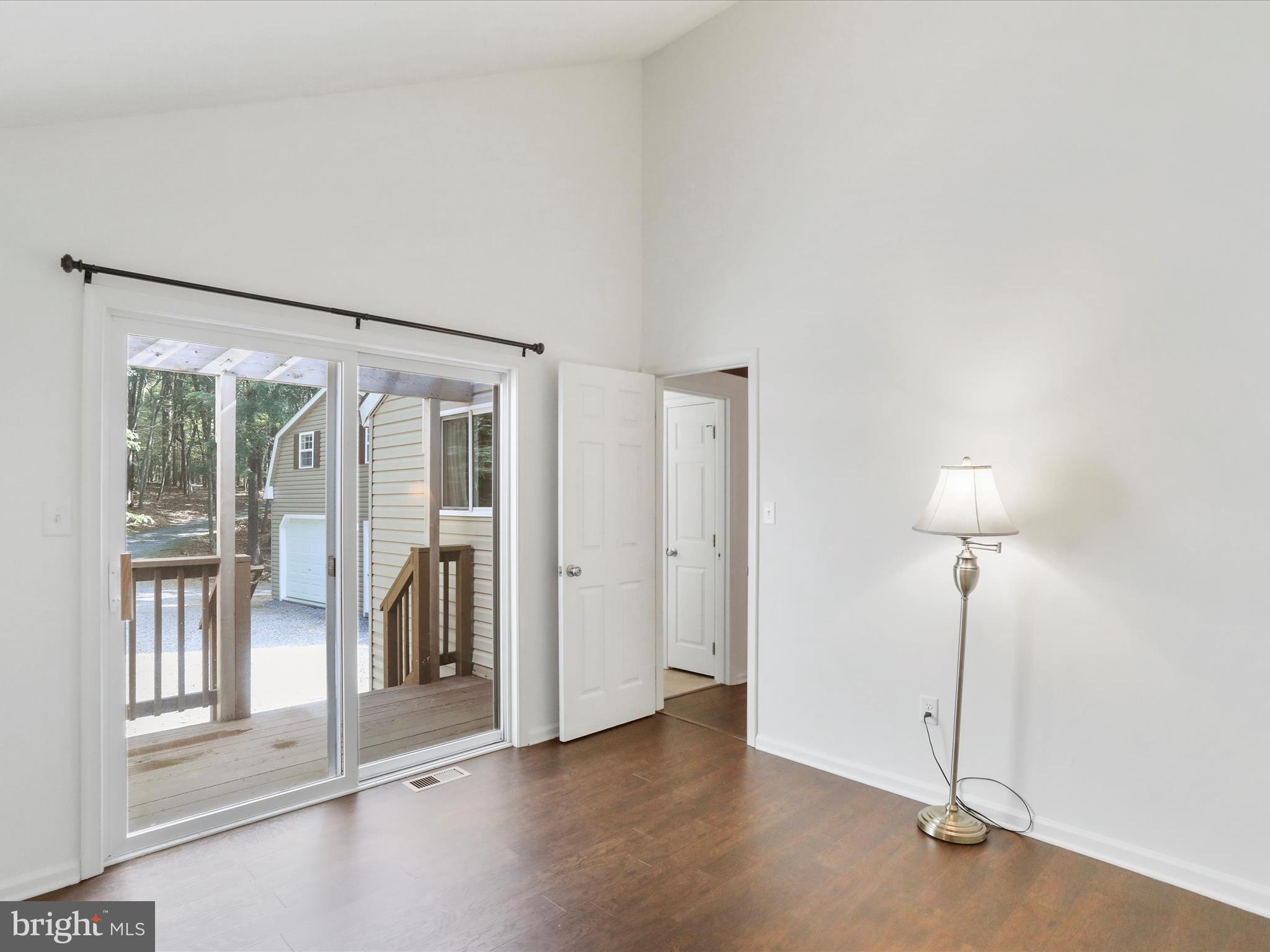 THE WOODS - Residential