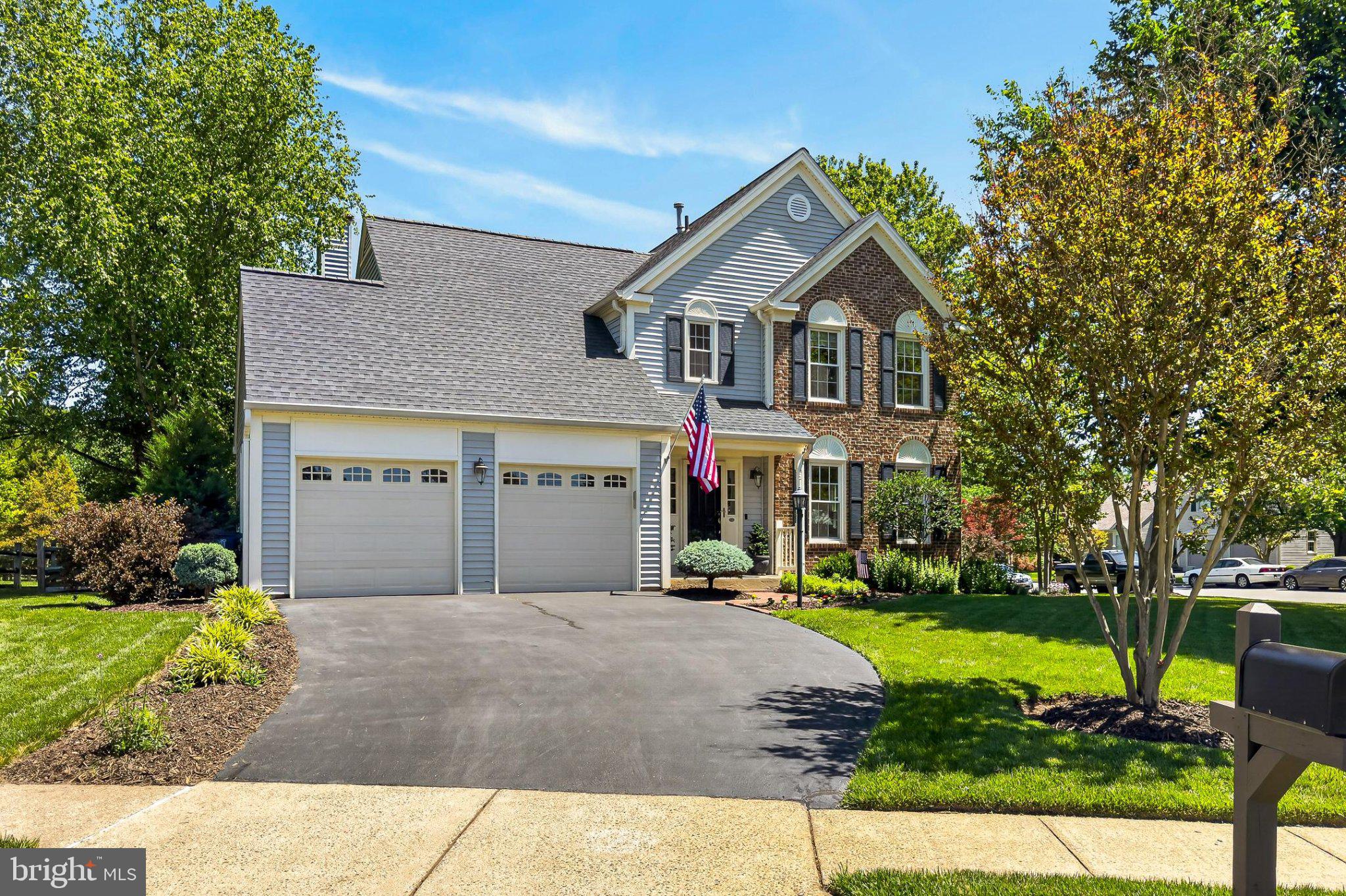 6463 WOODMERE PLACE