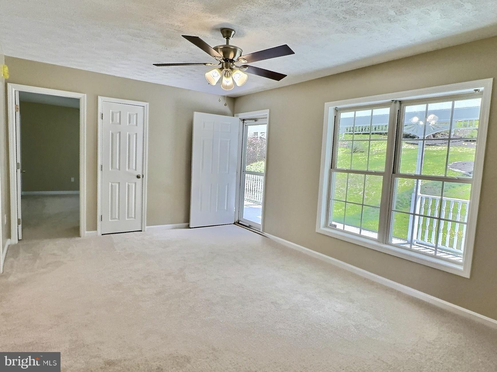 HIGH KNOB - Residential