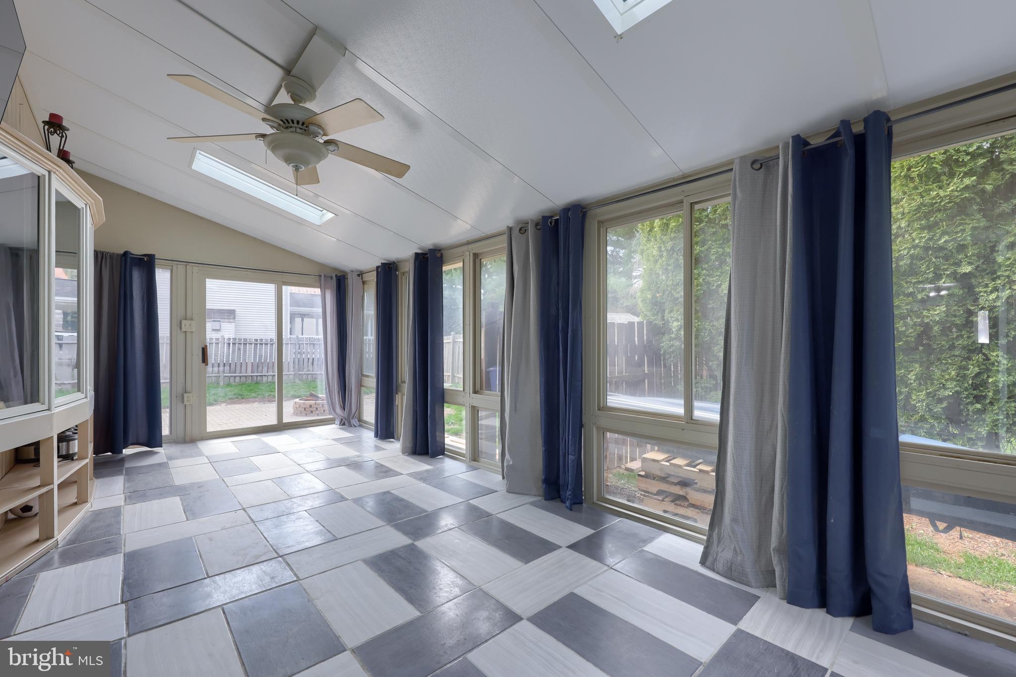 SYCAMORE ACRES - Residential