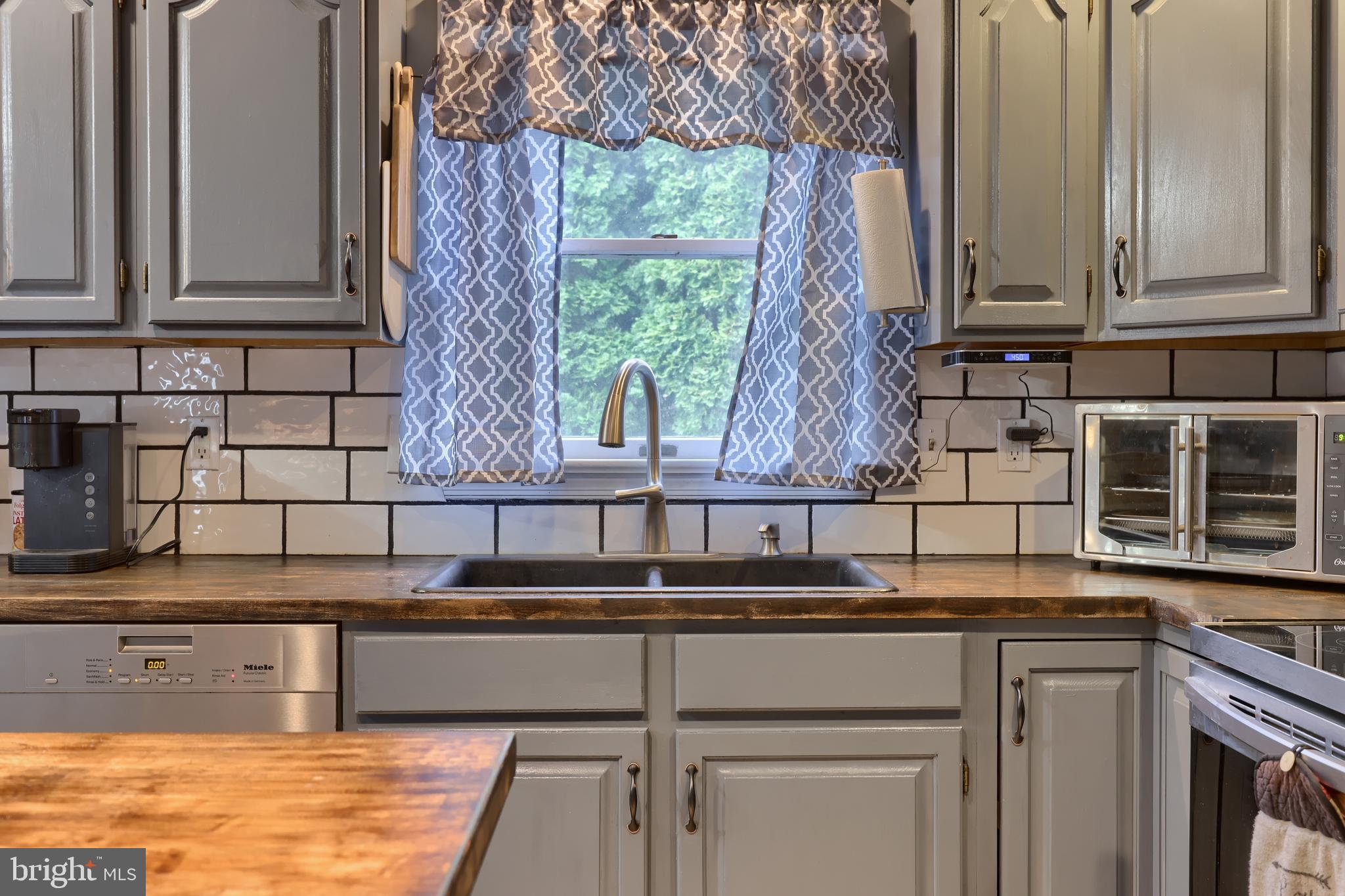 SYCAMORE ACRES - Residential