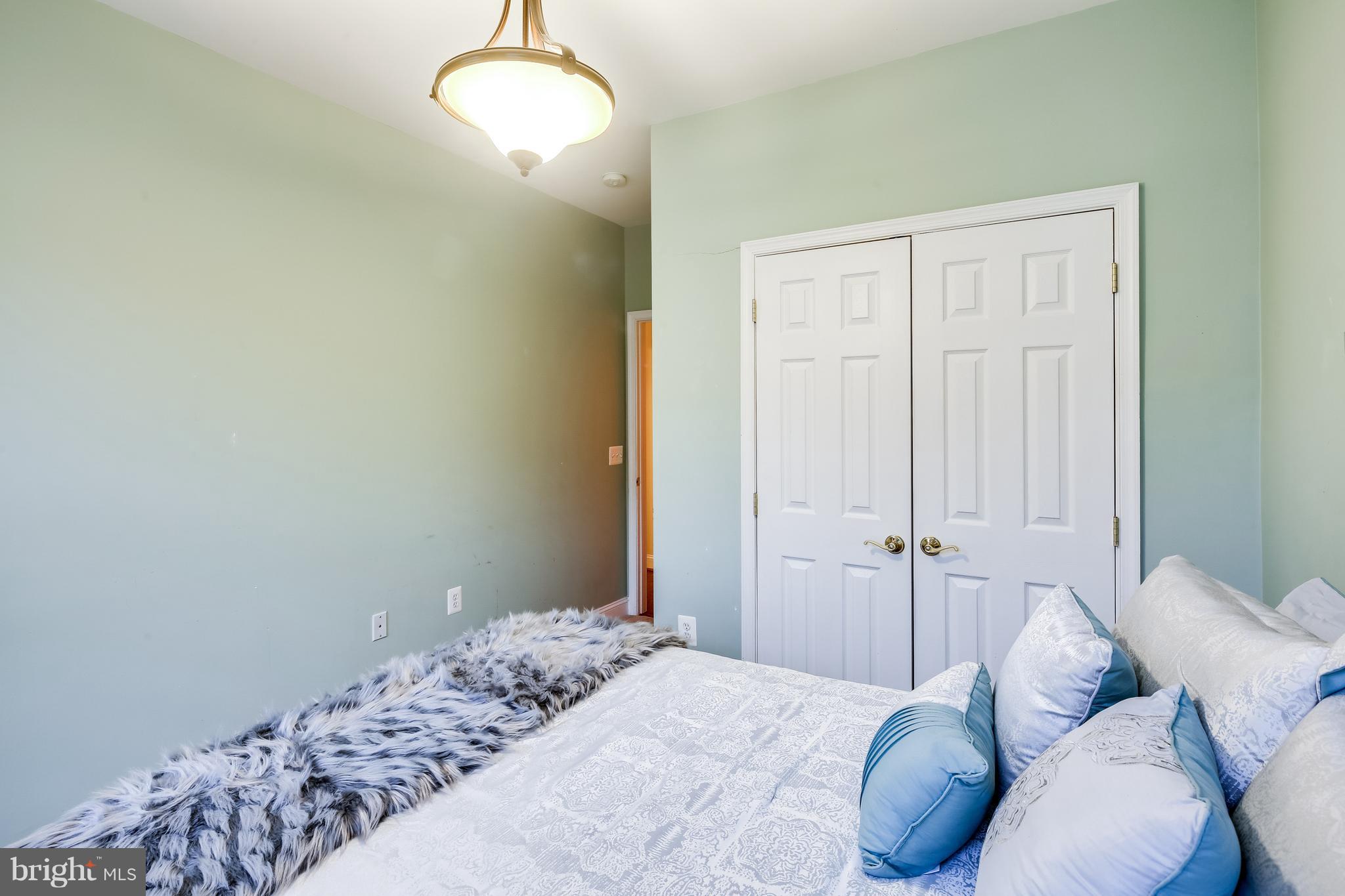 ELLICOTT HILLS - Residential