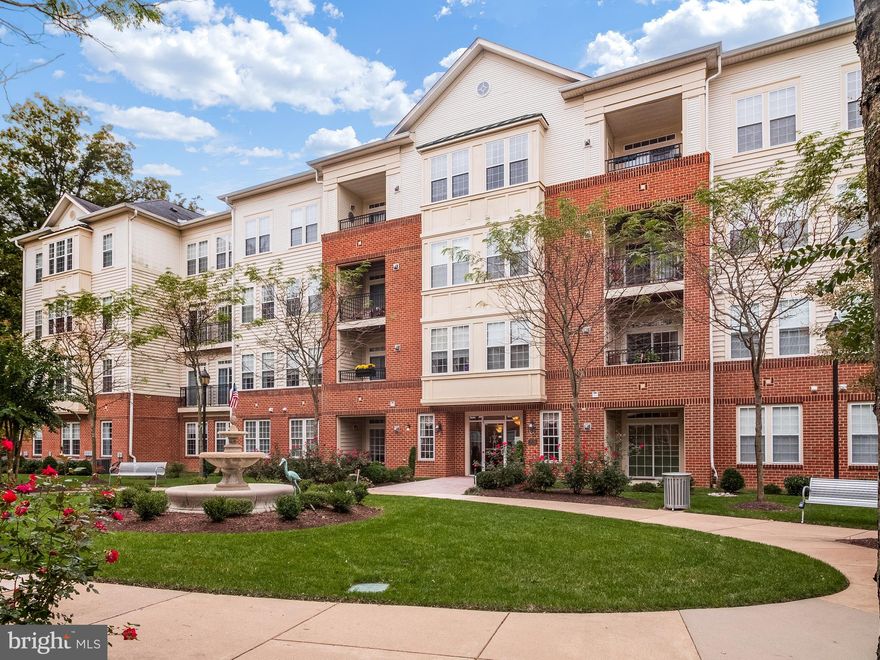 CONTRACT FELL THROUGH! HOME BACK MARKET  WITH ENTIRE UNIT FRESHLY PAINTED.  LOVELY  55  PLUS BRIGHT AND AIRY END UNIT 2ND FLOOR CONDO WITH 3 BEDROOMS AND 2 FULL BATHS.FEATURES INCLUDE A WELL LIT SUN ROOM THAT CAN BE USED AS AN OFFICE , STUDY OR QUIET READING AREA. HARDWOOD FLOORS IN THE FOYER, LIVING ROOM AND DINING ROOM. SPACIOUS  EATING KITCHEN WITH FAMILY ROOM. COMMUNITY AMENITIES INCLUDE CLUBHOUSE, WITH FITNESS CENTER,OUTDOOR POOL AND TENNIS COURTS.THIS CONDO IS IN A SECURED BUILDING WITH A GREAT LOCATION CLOSE TO MAJOR ARTERIES. PLEASE NOTE THERE IS  NO GARAGE WITH THIS UNIT. Seller WILL CONSIDER ALL REASONABLE OFFERS!