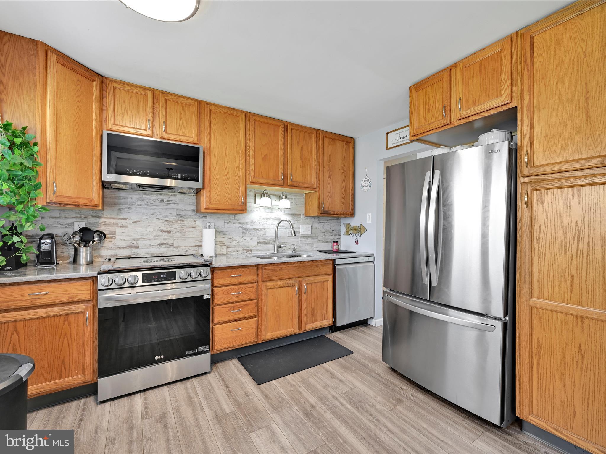 SADDLEBROOK - Residential