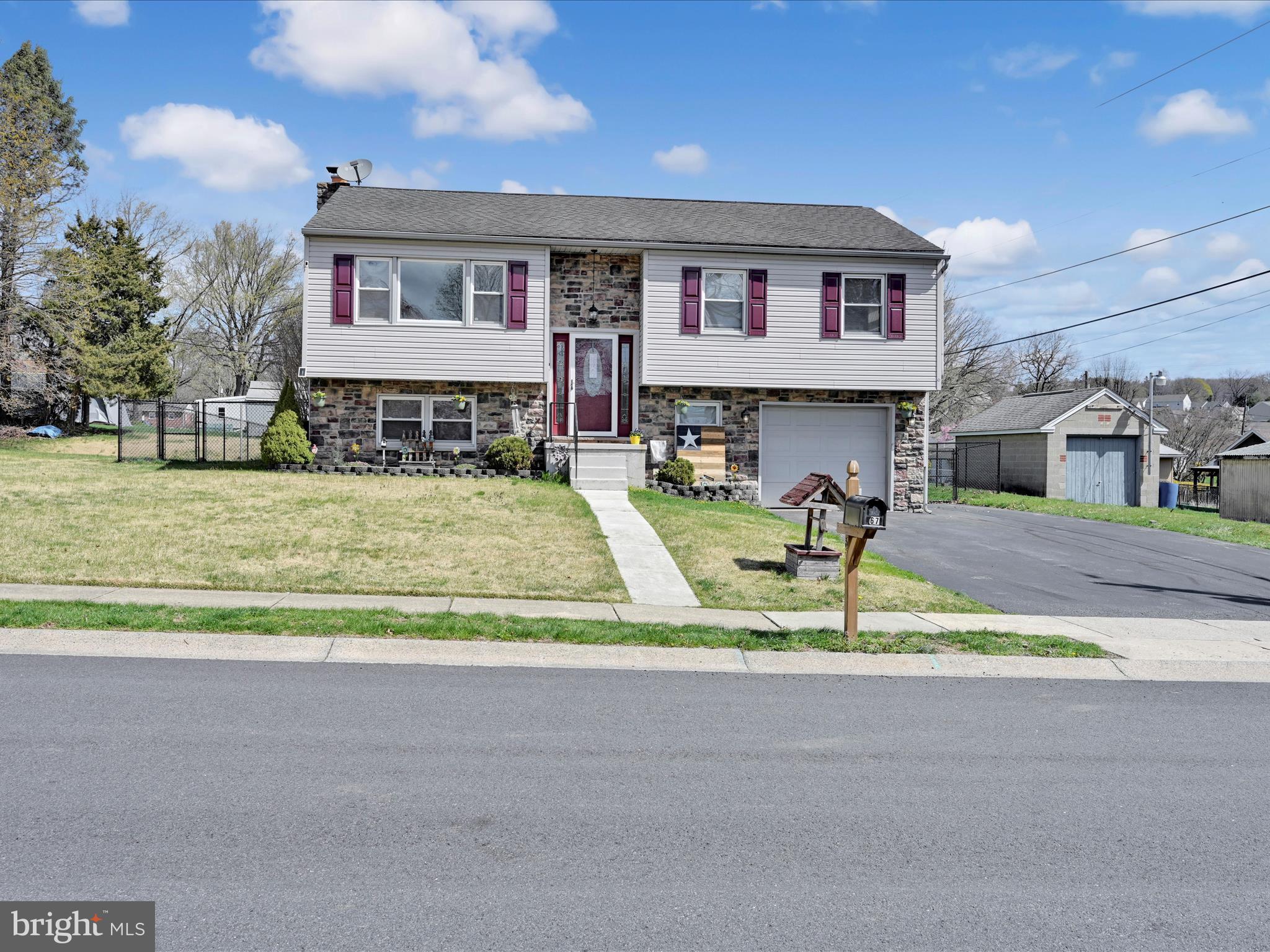 SADDLEBROOK - Residential