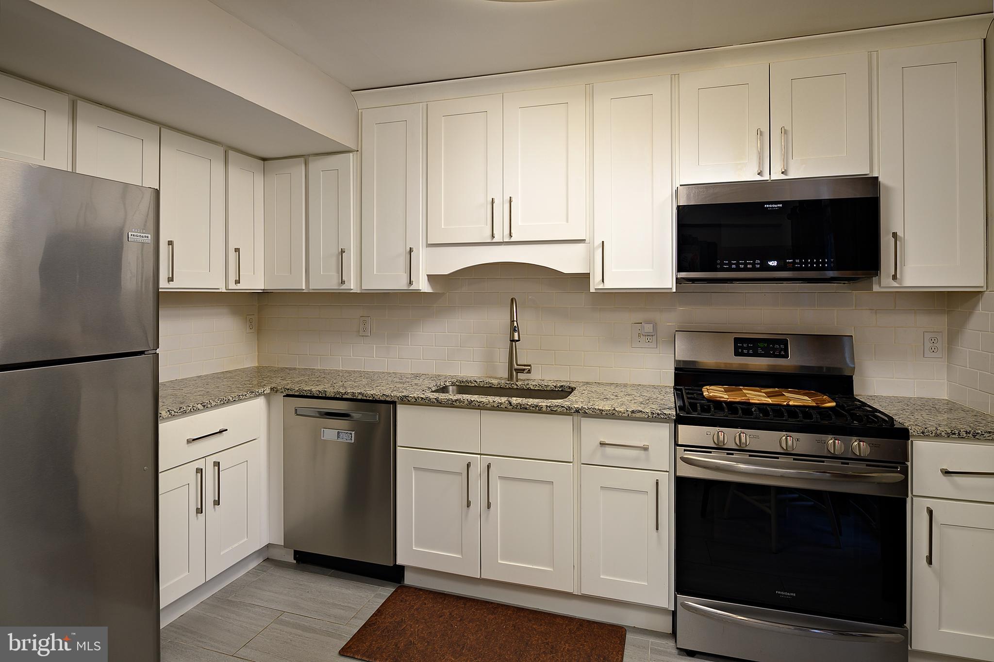 SUSSEX SQUARE CONDO - Residential