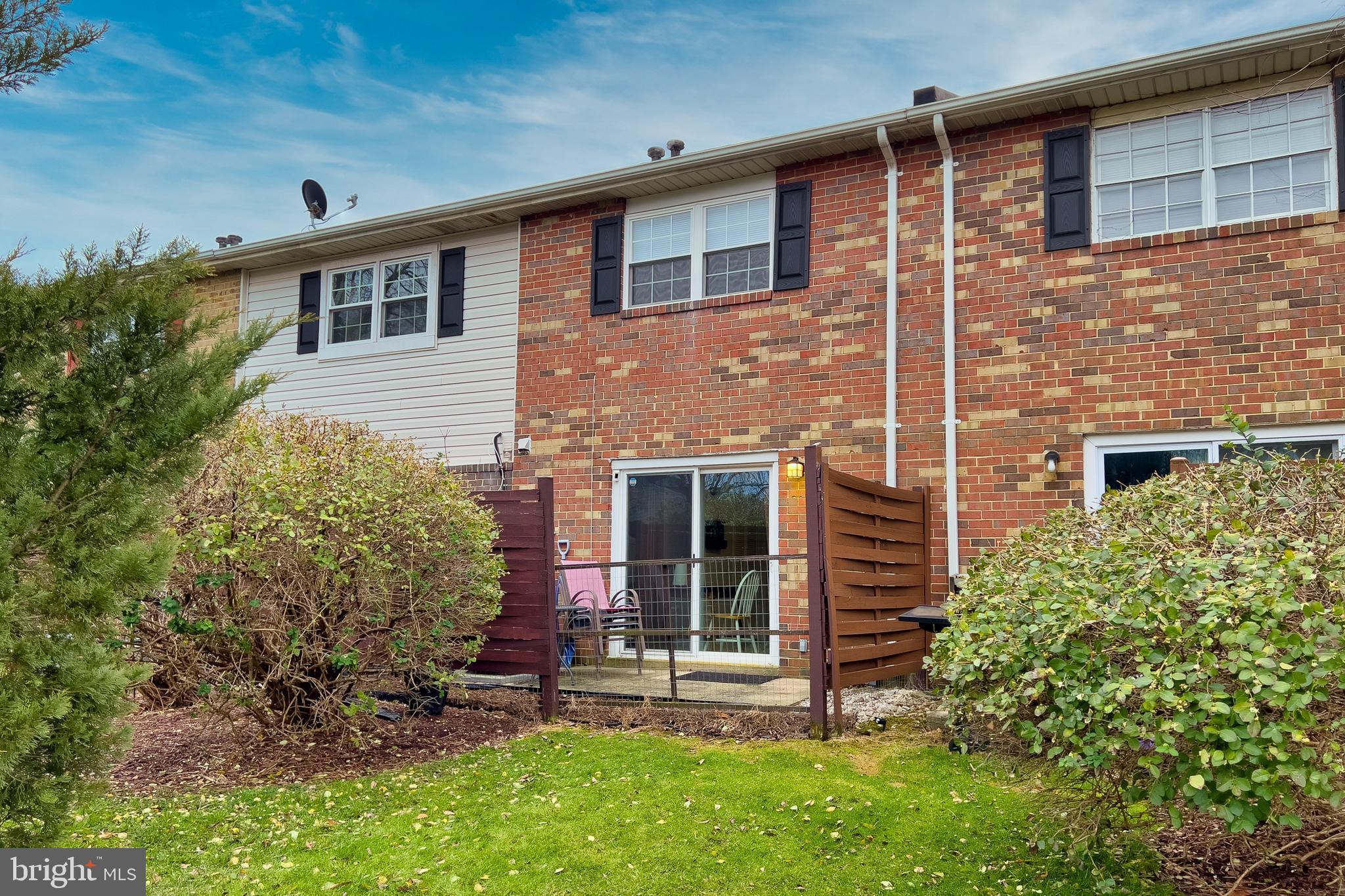 SUSSEX SQUARE CONDO - Residential