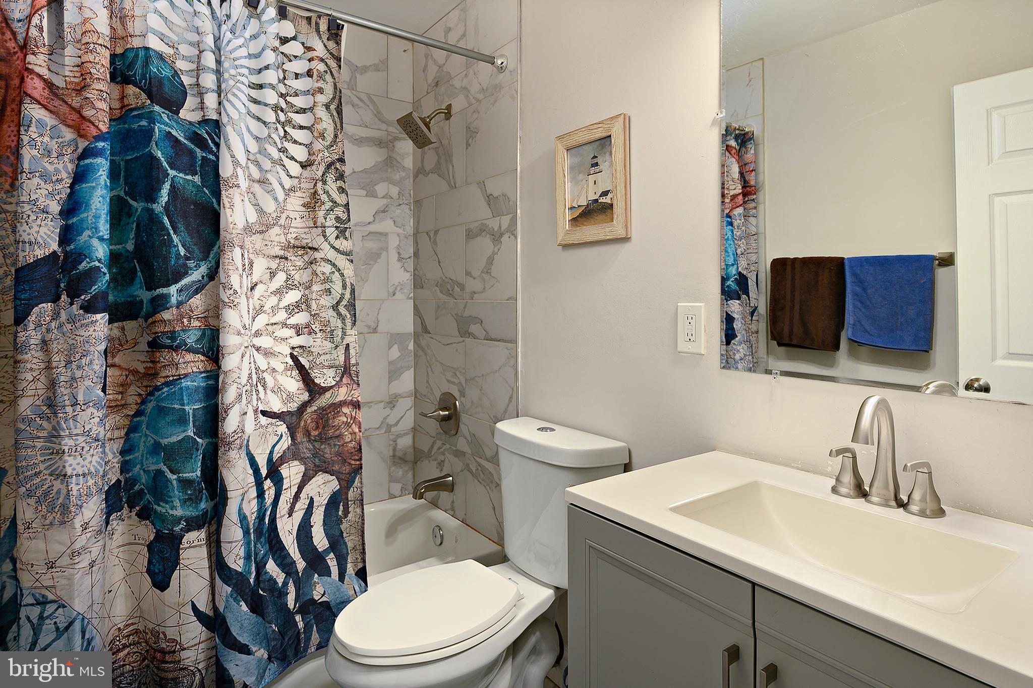 SUSSEX SQUARE CONDO - Residential