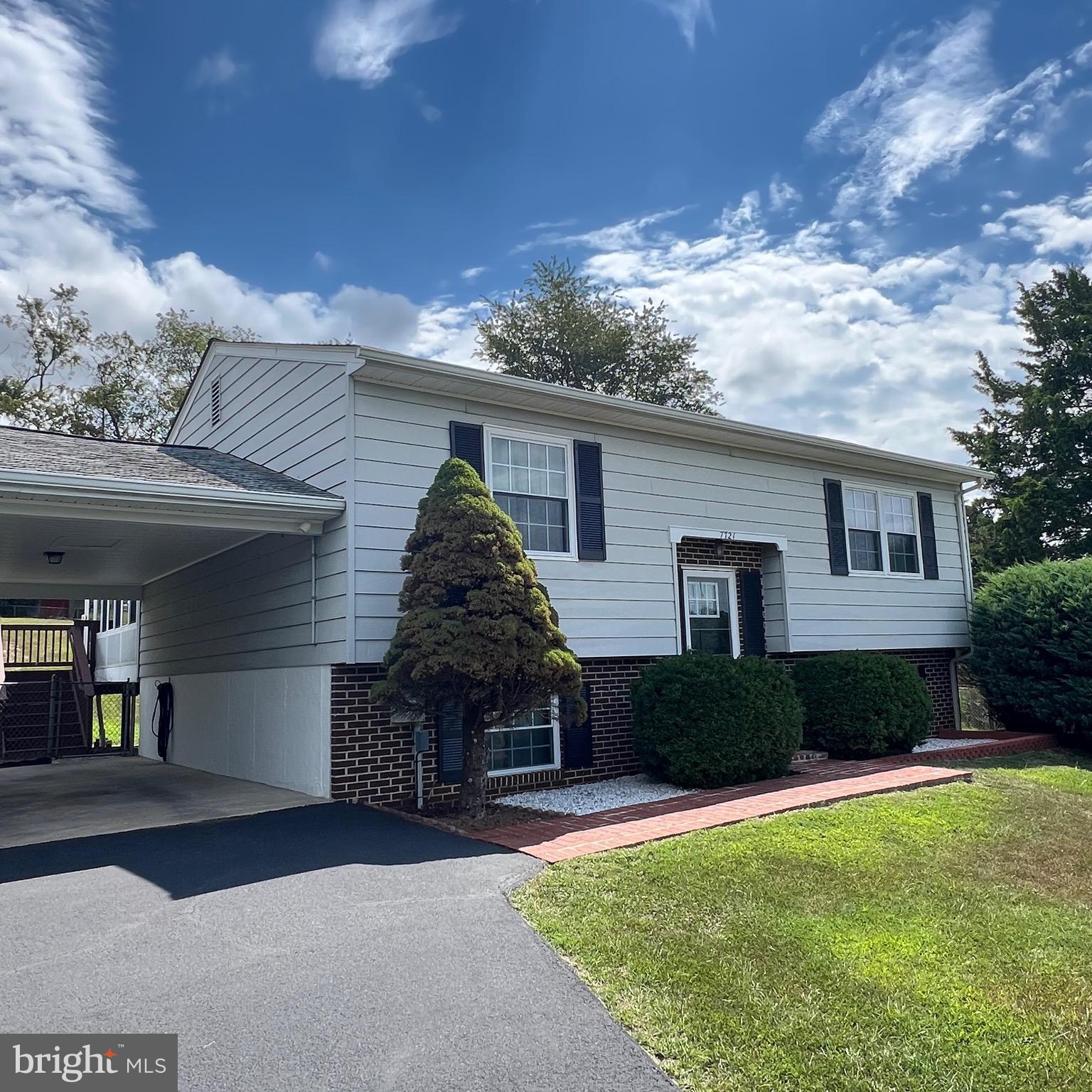 7721 BRIDLE PATH CIRCLE