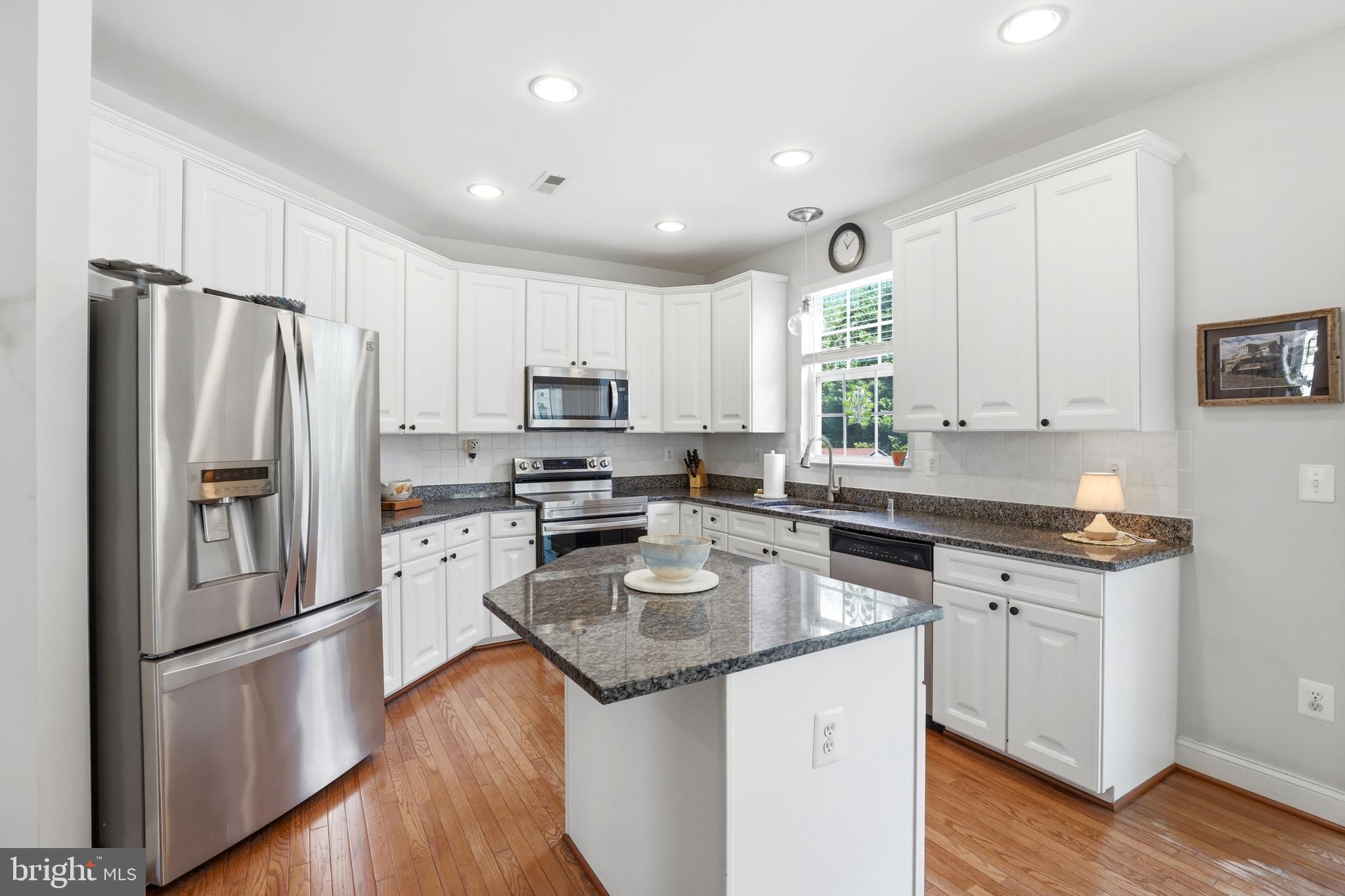 ST MARGARETS LANDING - Residential