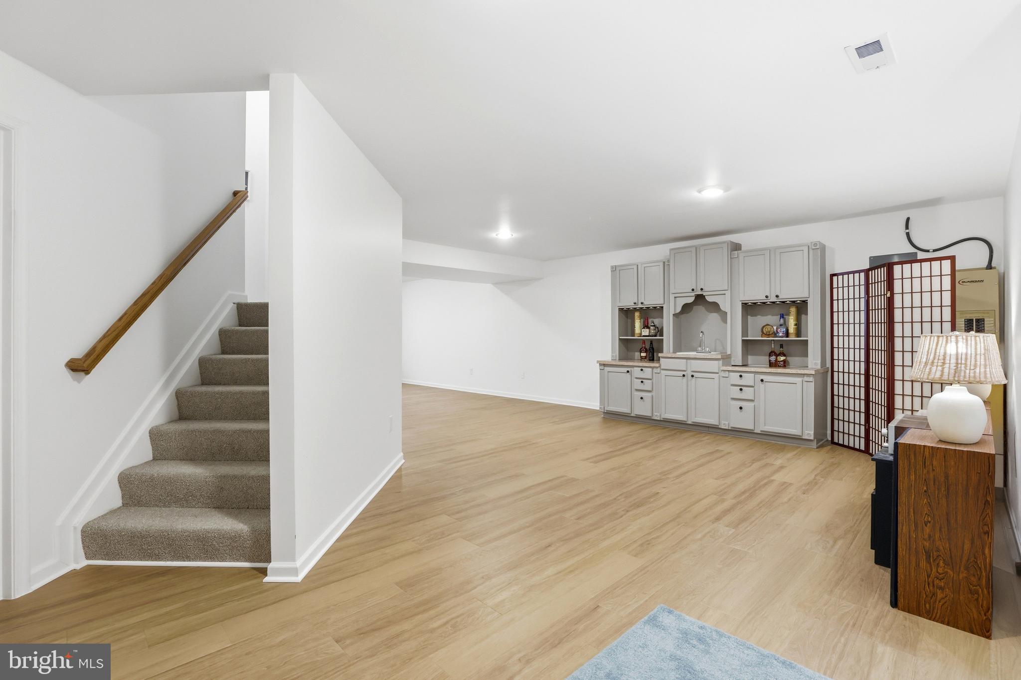 ST MARGARETS LANDING - Residential