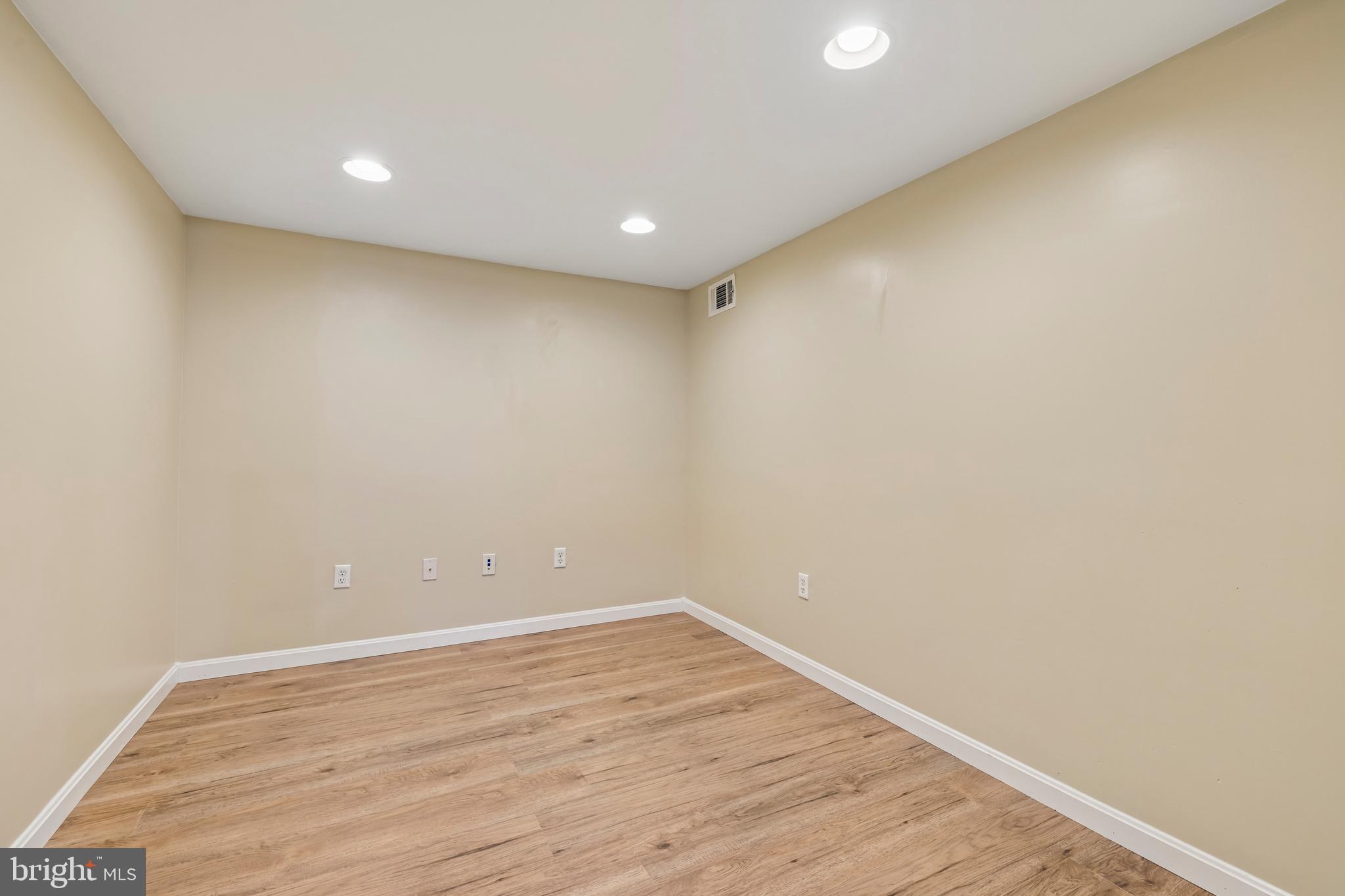 LONGFELLOW - Residential