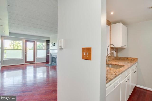 2605 DOUGLASS ROAD SE 202