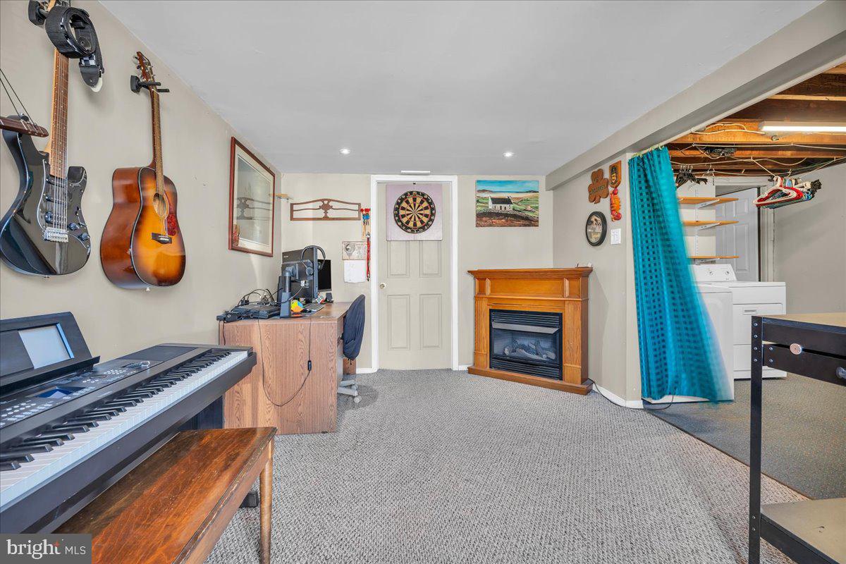 PENNSWOOD PARK - Residential